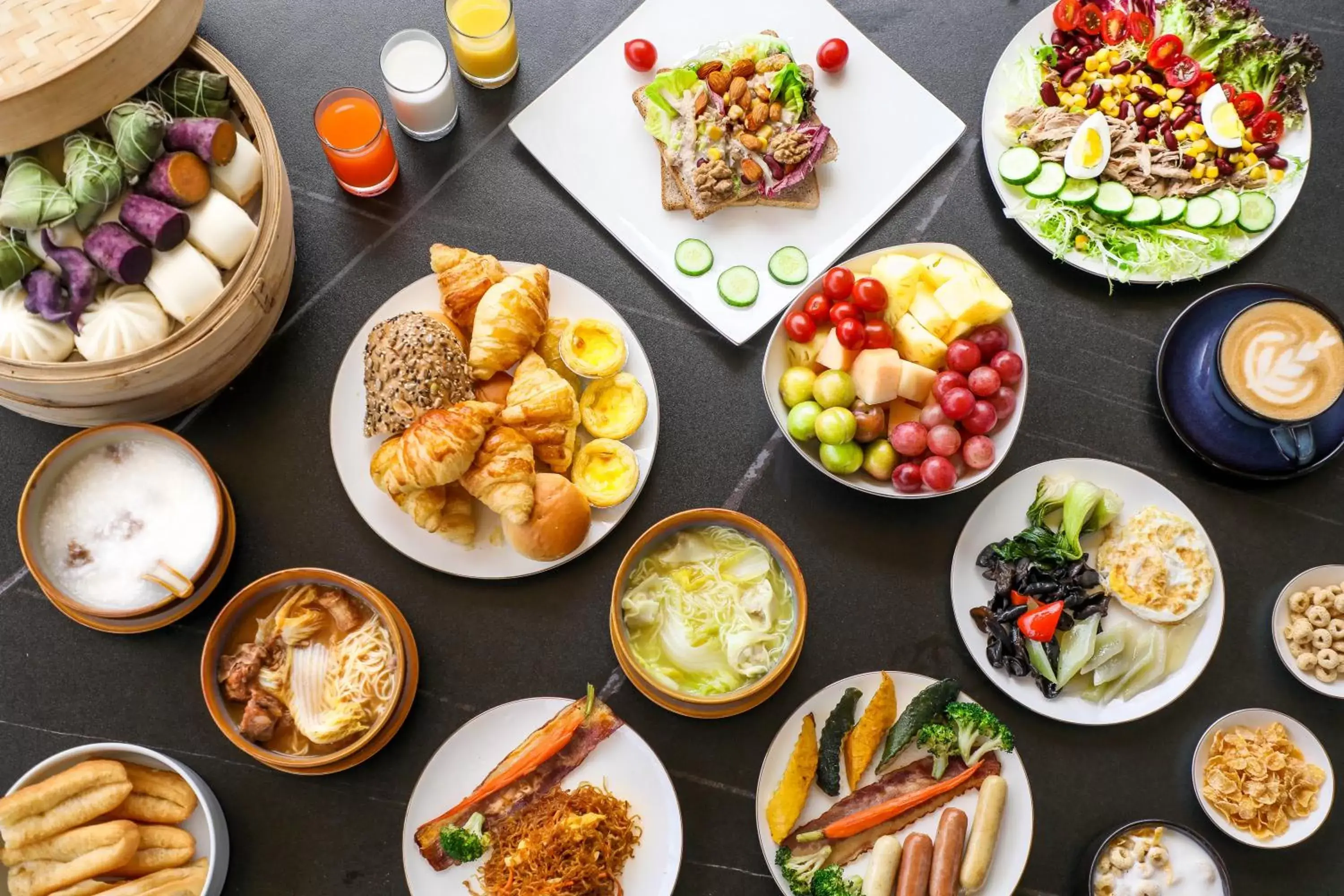 Moxy Shenzhen North Station Moxy Shenzhen North Station