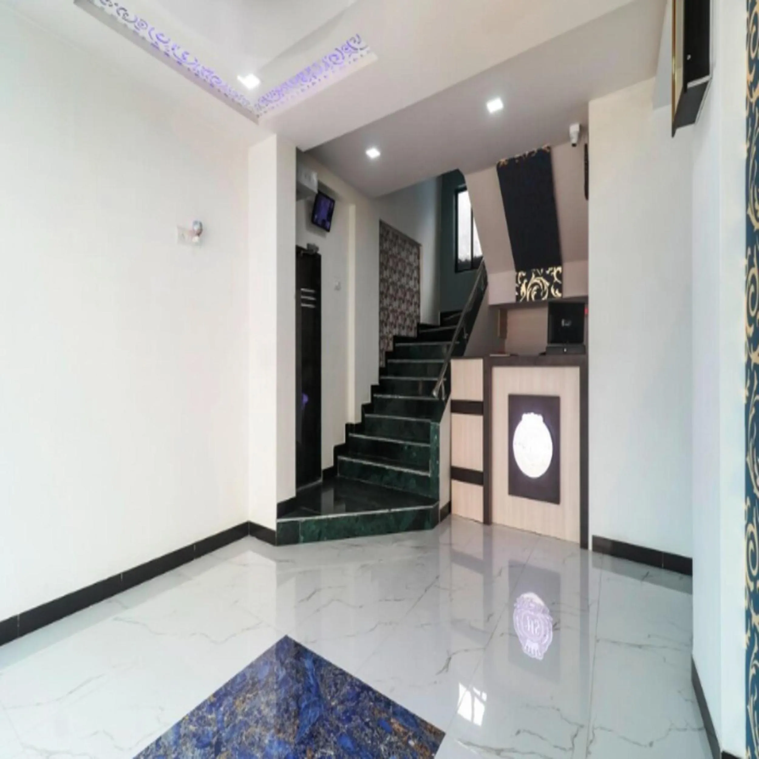 Lobby or reception, Lobby/Reception in Hotel Sai Siddhi Inn - MIDC Industrial Area, Mahape Navi Mumbai