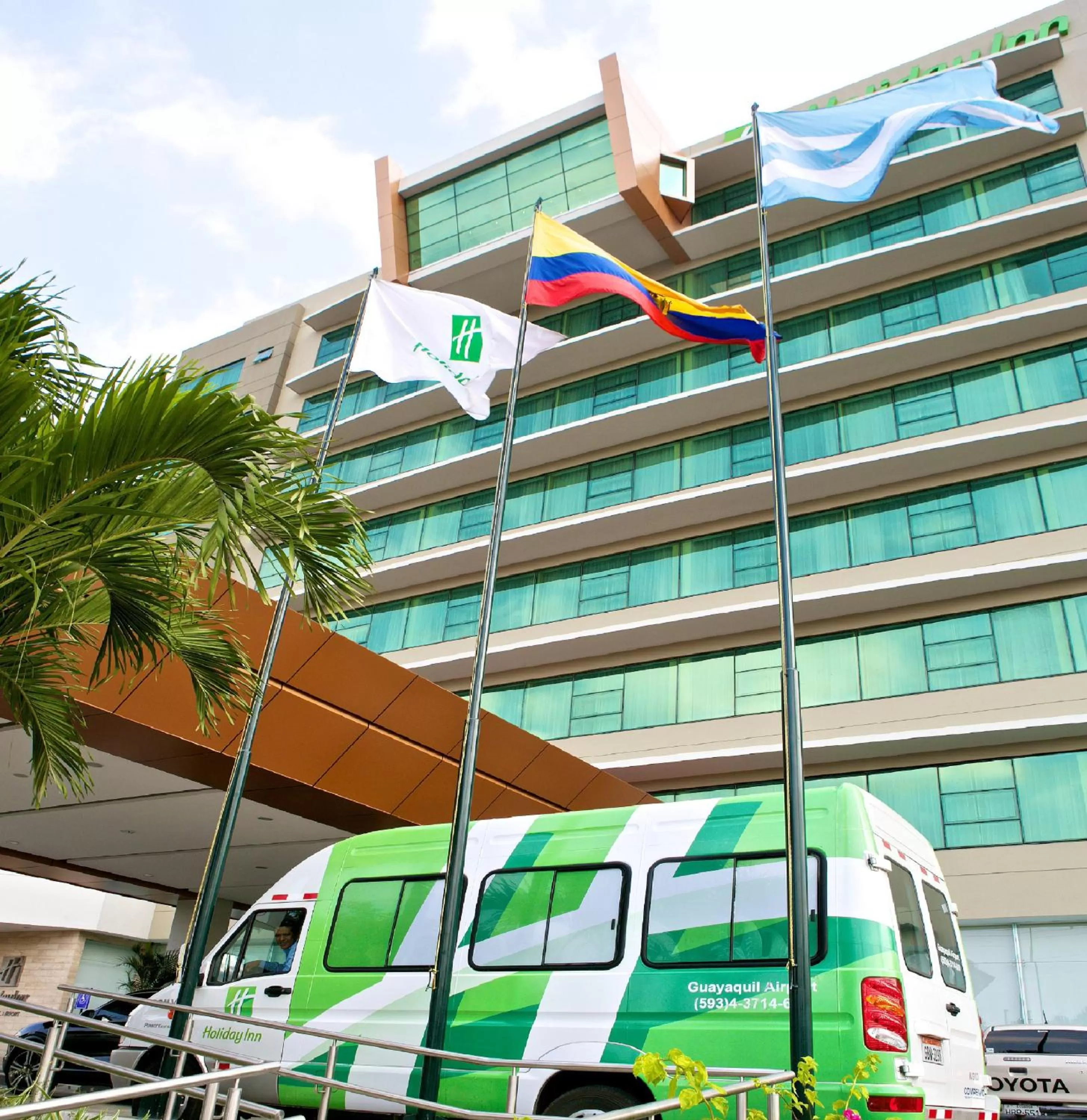 Property building in Holiday Inn Guayaquil Airport by IHG