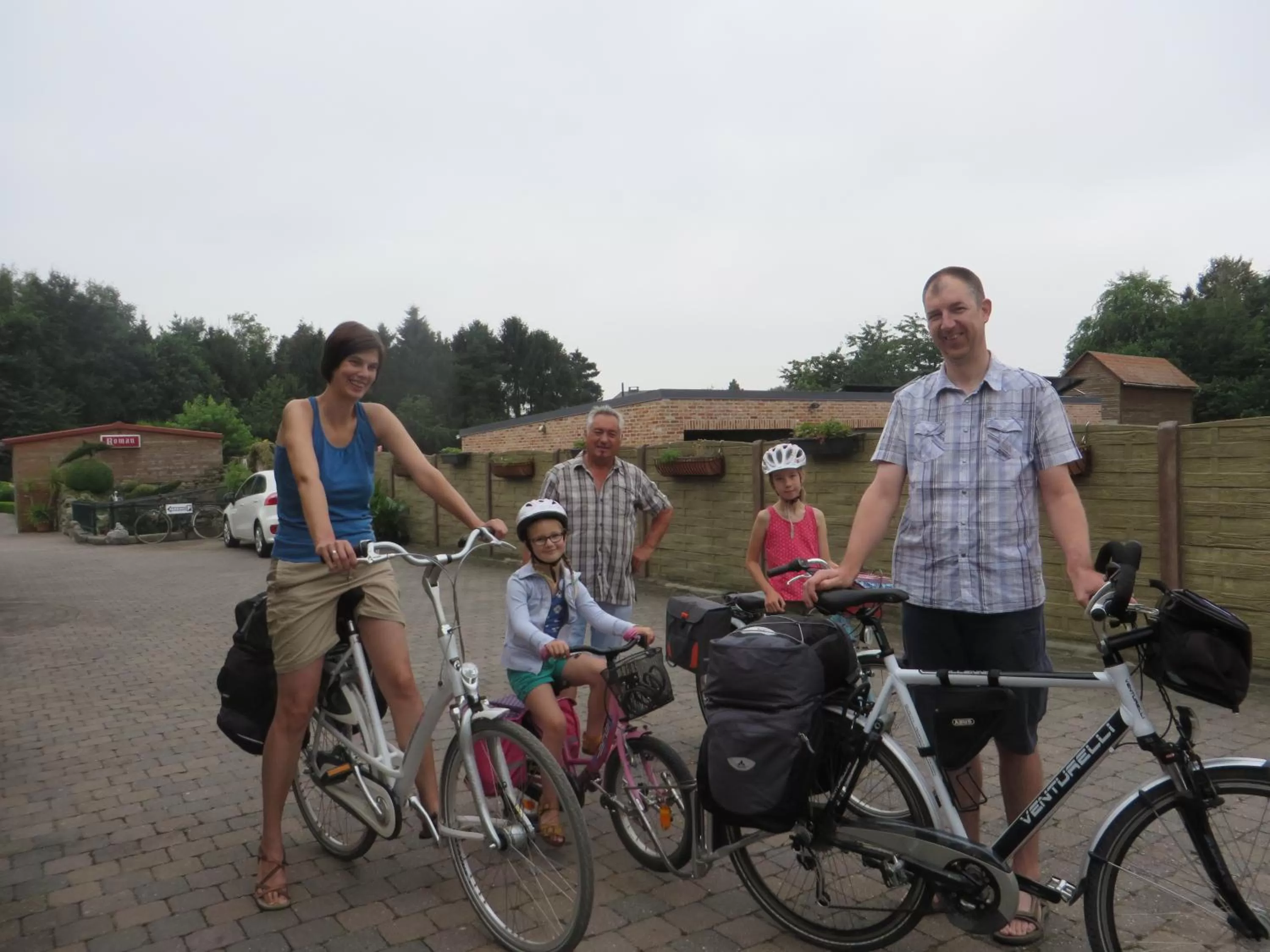 People in B&B Casa Roman & Vakantiewoning voor 1 pers tot max 32 personen