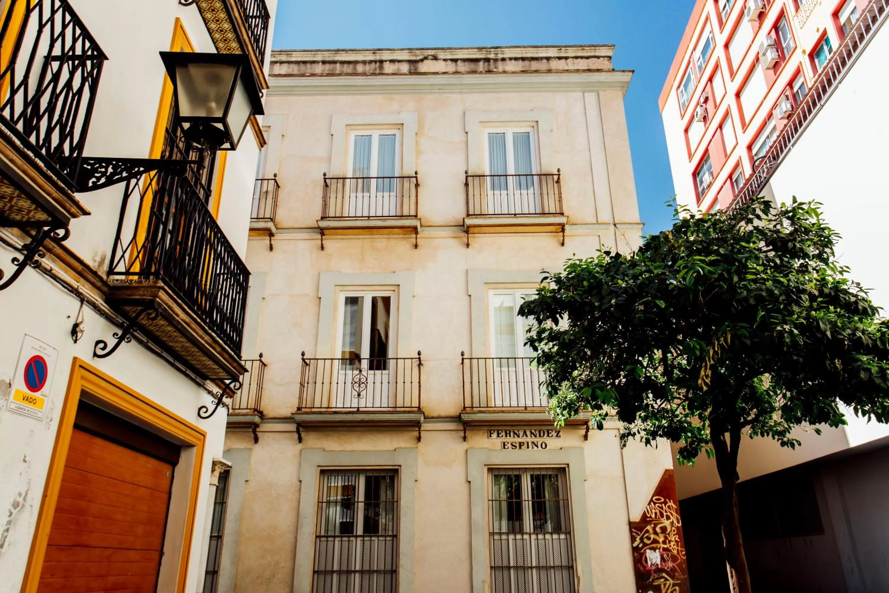 Property building in Casa Patio del Siglo XIX