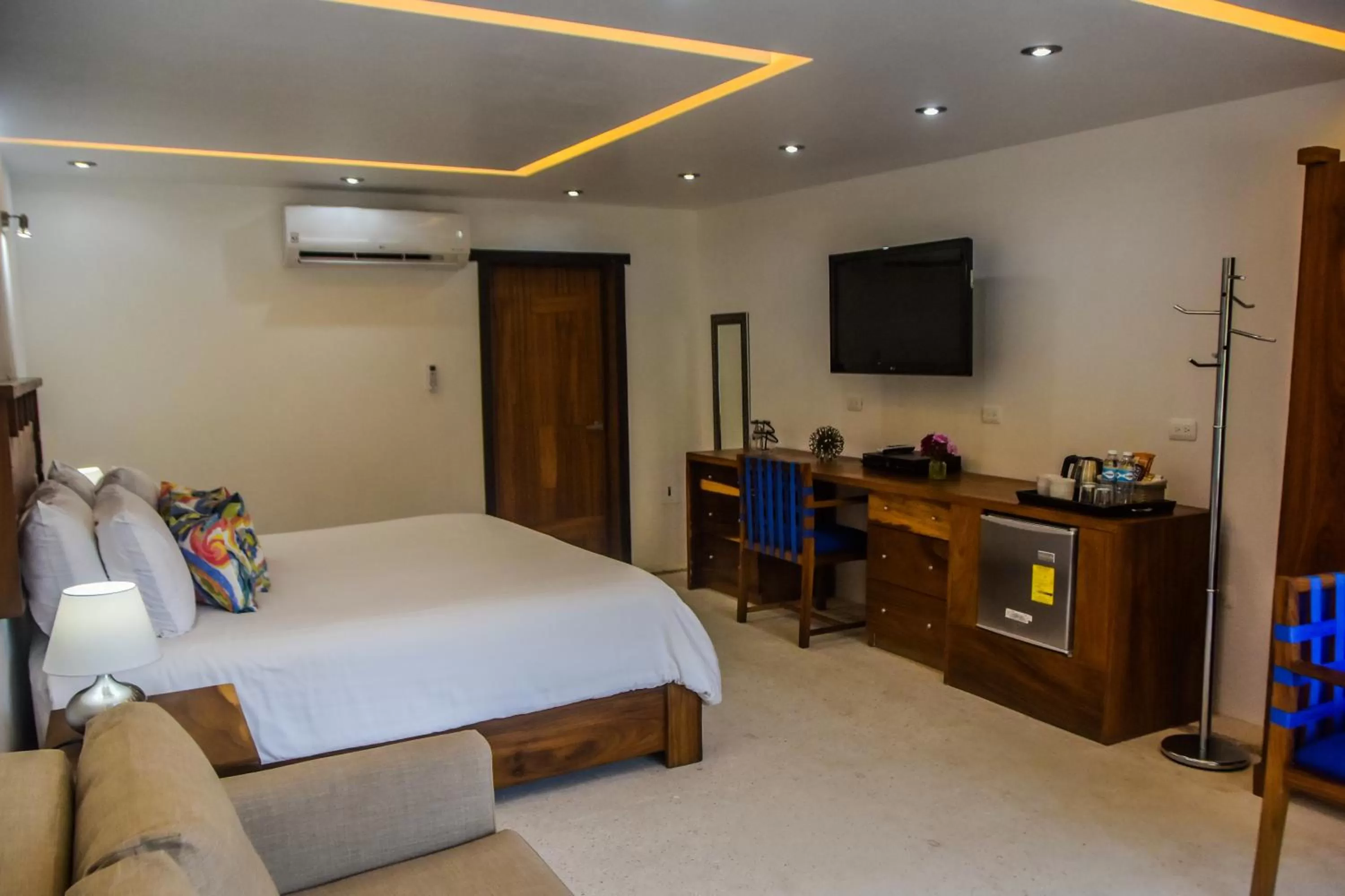 Photo of the whole room, Bed in El Paraiso Hotel Tulum