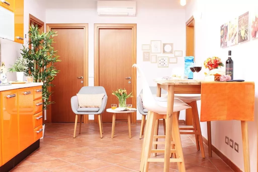 Kitchen or kitchenette in Accanto Al Centro B&B