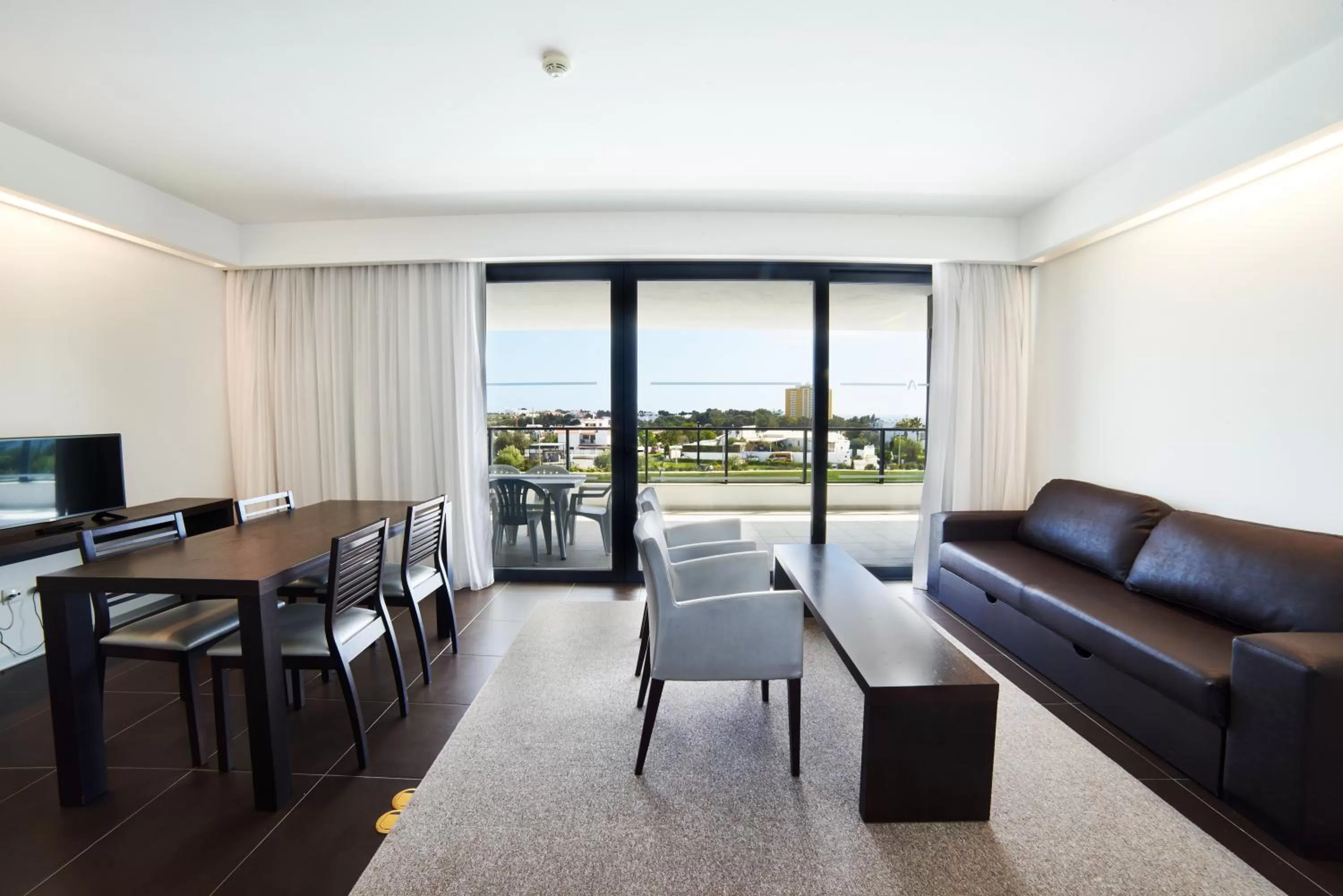 Balcony/Terrace in RR Alvor Baía Resort