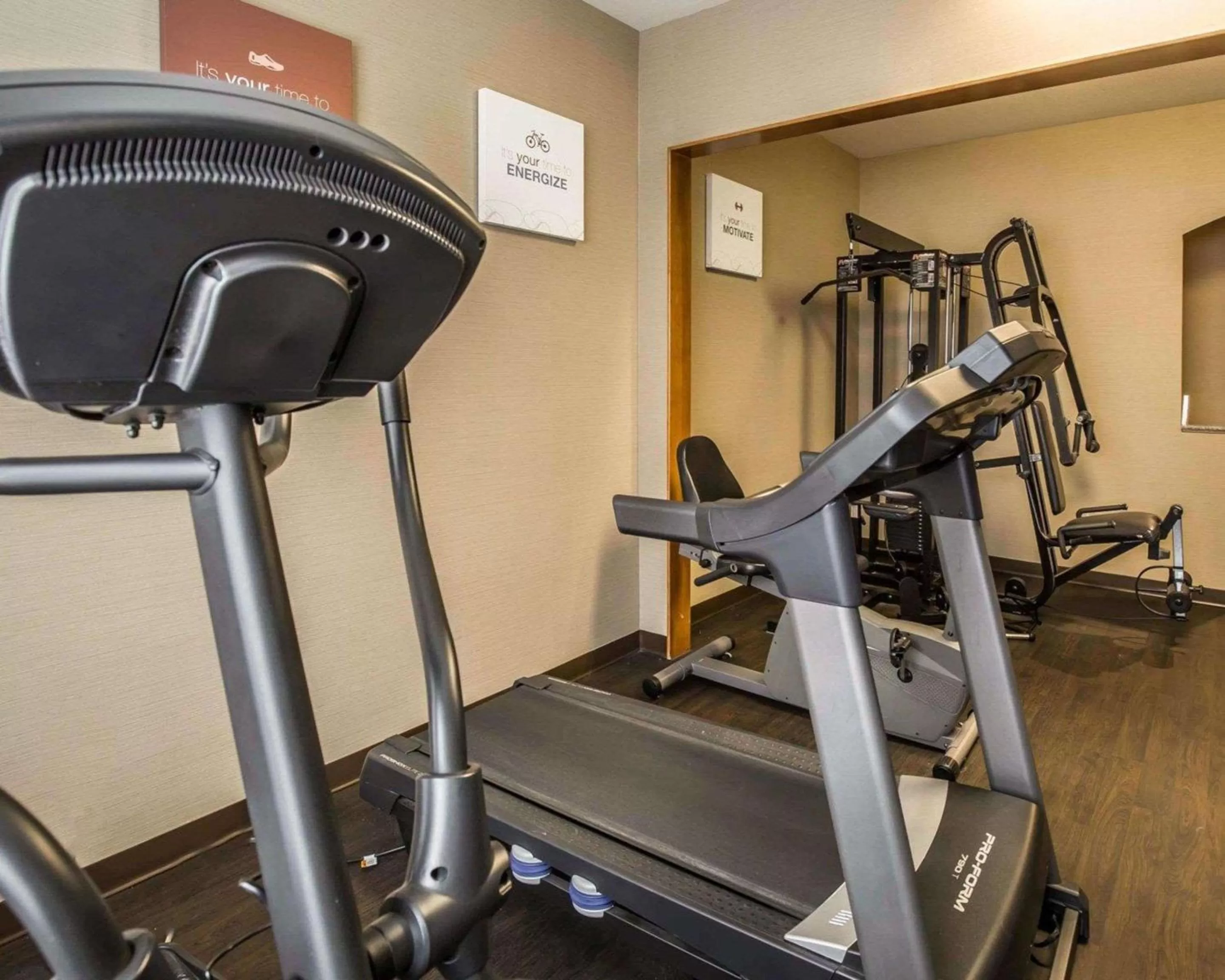 Fitness centre/facilities in Comfort Suites Stafford Near Sugarland