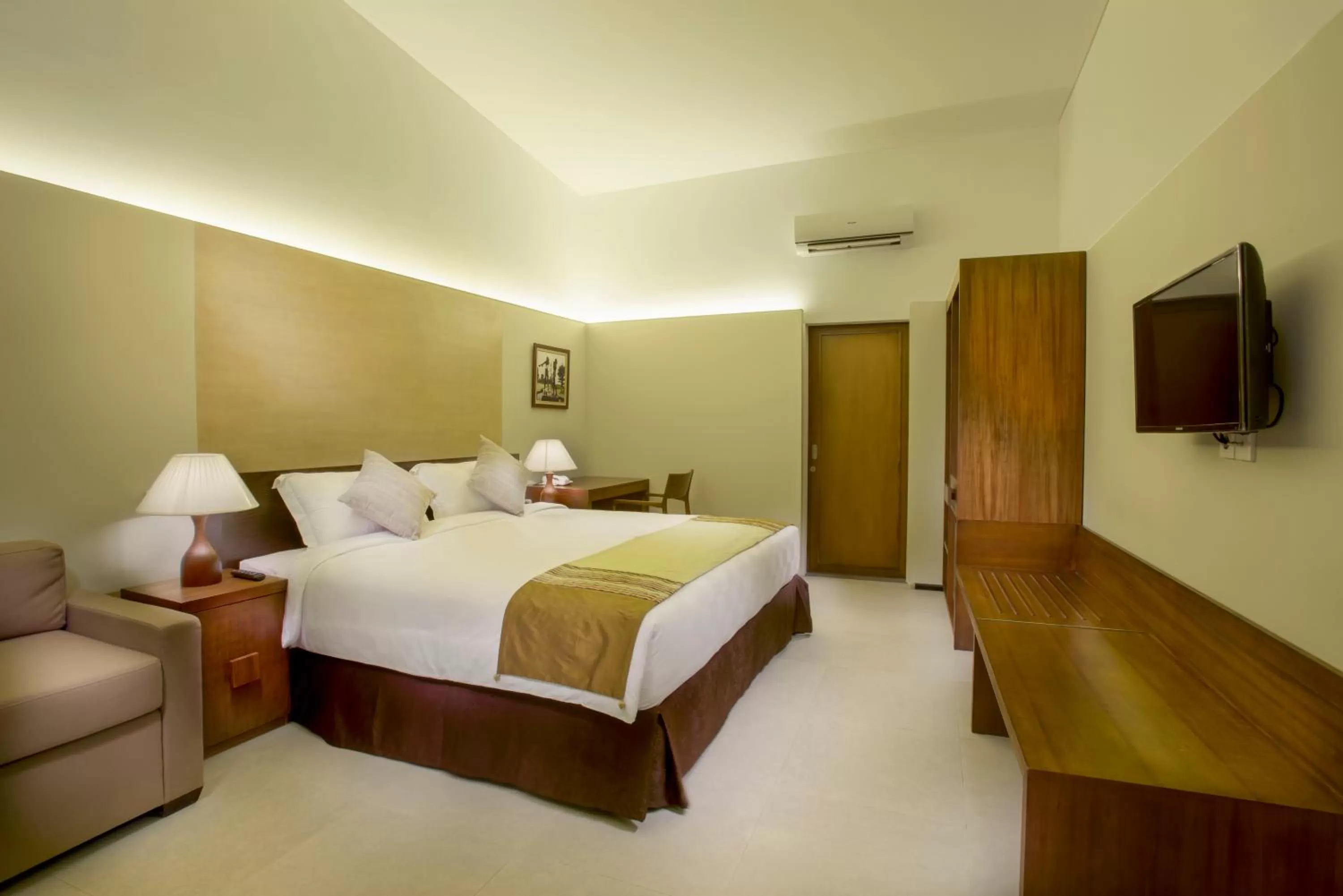 Bedroom, Bed in Hotel Neo+ Green Savana Sentul City