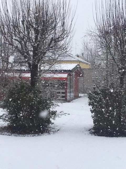 Property building in piccola baita