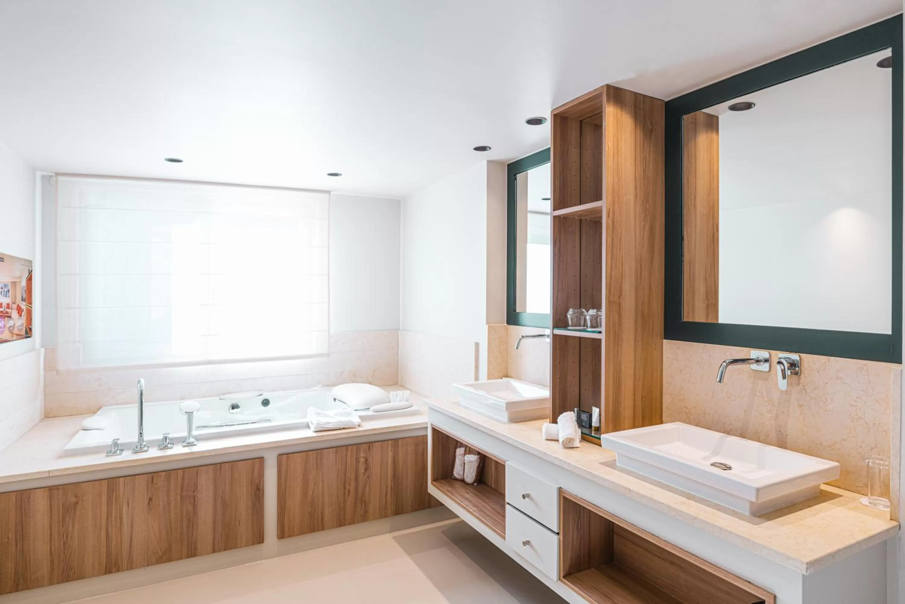 Bathroom in Les Suites de la Potinière