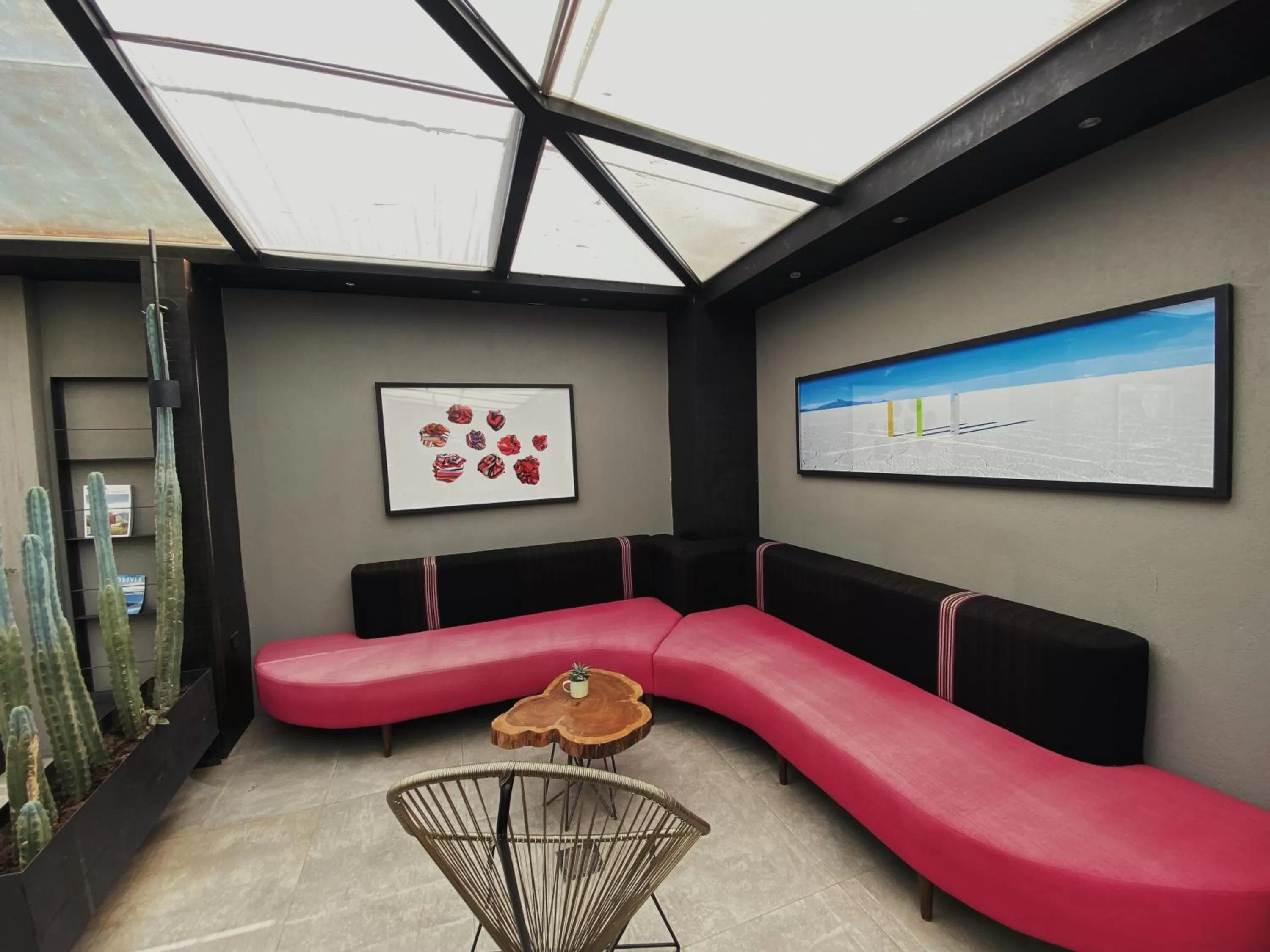 Restaurant/places to eat in Atix Hotel, a Member of Design Hotels