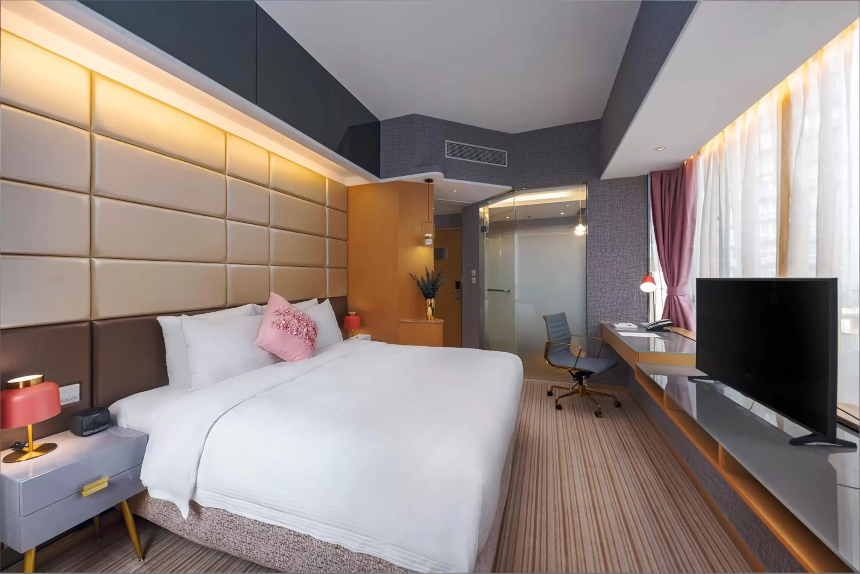 Studio Executive in The Mercer Studio Executive in The Mercer