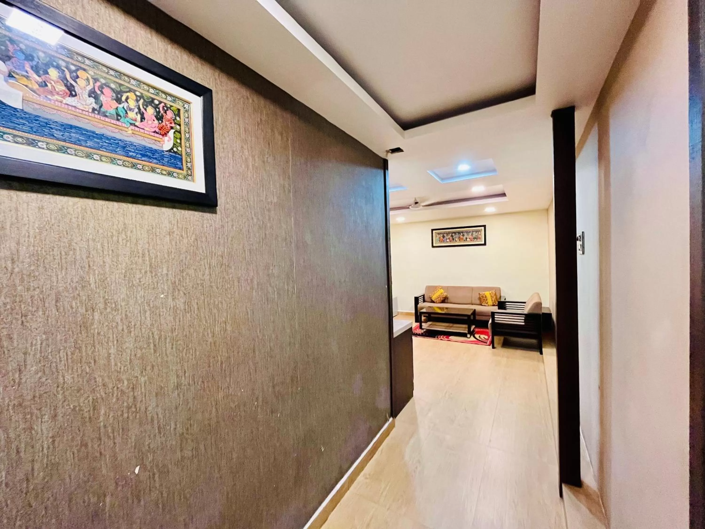 Living room in Shankar Bhavan By Vinayak Hotels