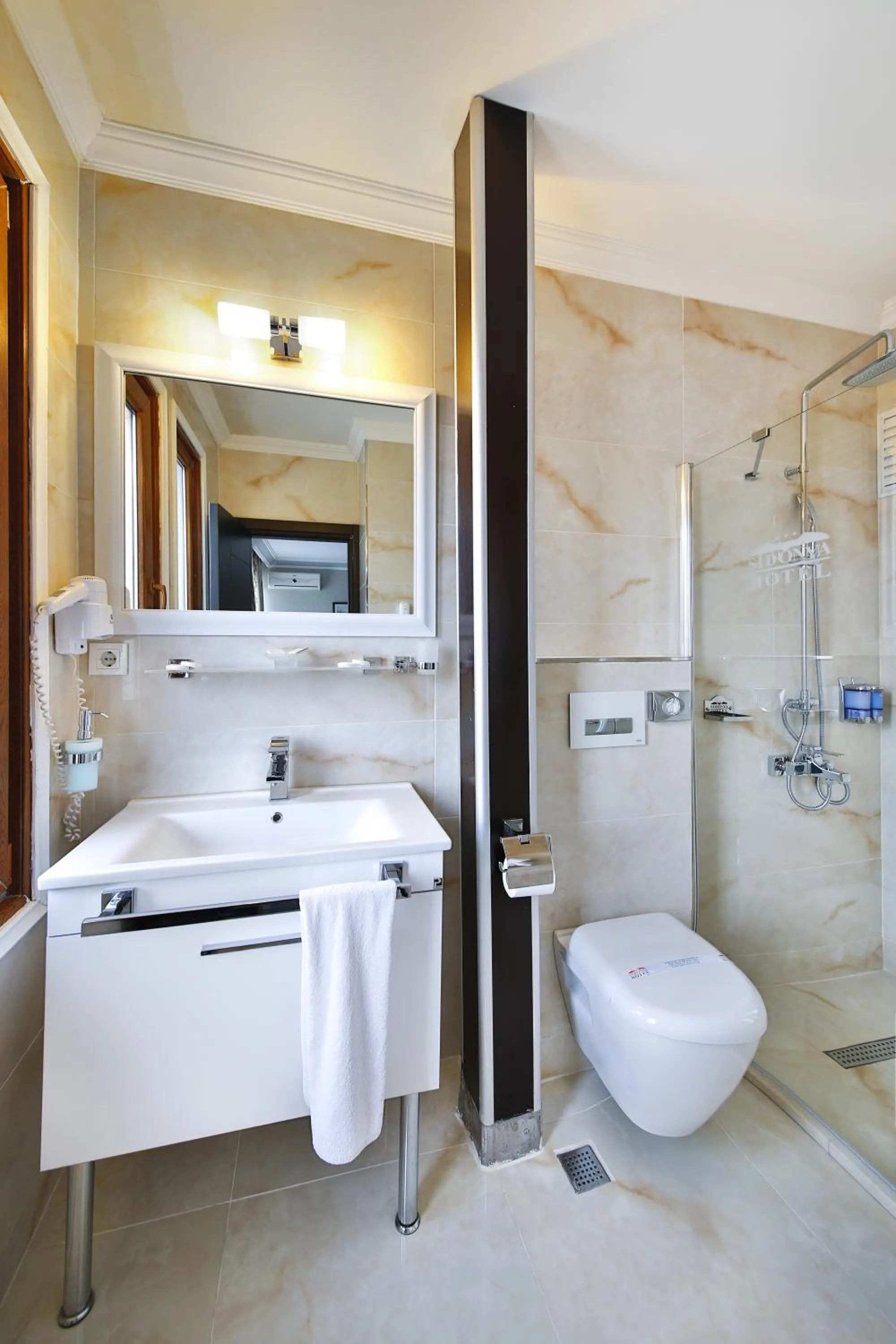 Toilet in Sidonya Hotel