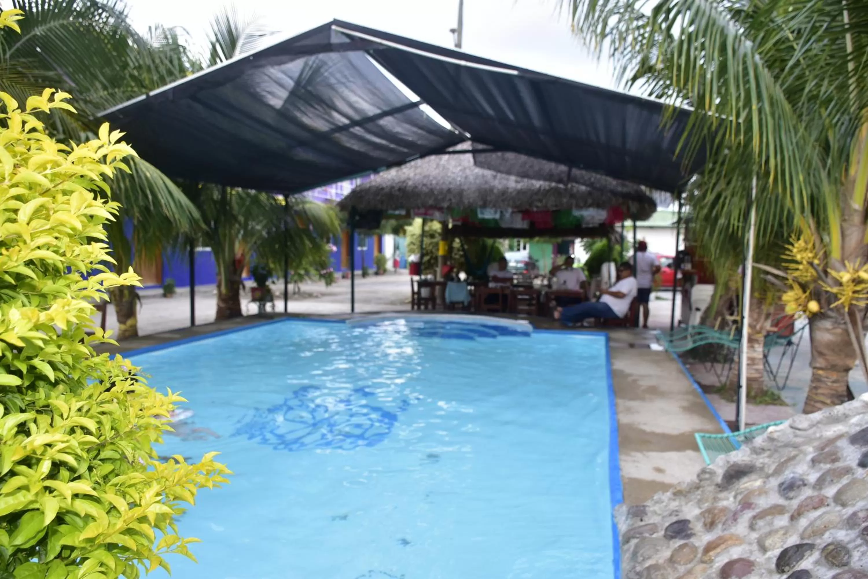 Swimming pool in Hotel Bacaanda