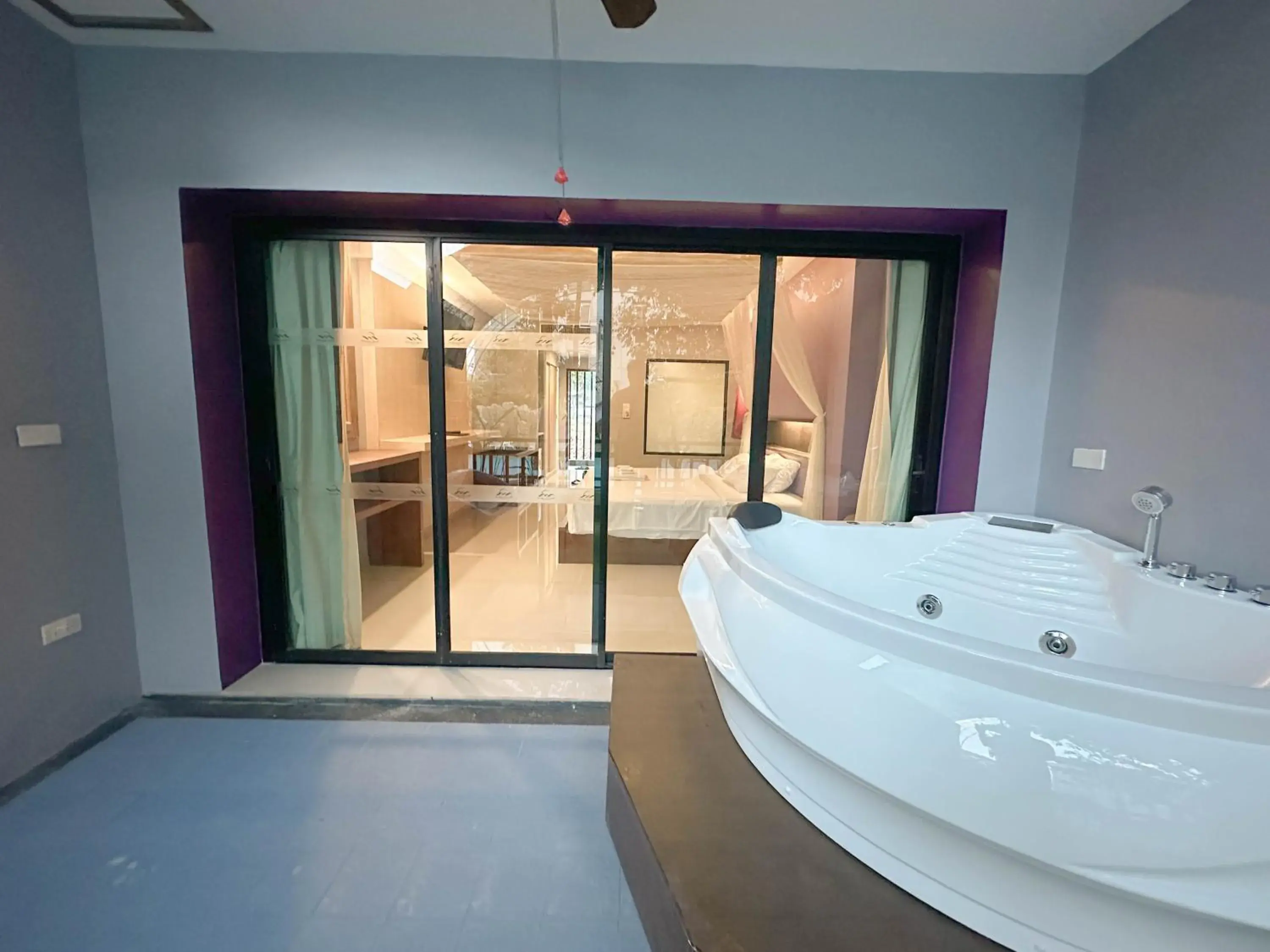 Deluxe Double or Twin Room with Spa Bath in Phuvaree Resort Deluxe Double or Twin Room with Spa Bath in Phuvaree Resort