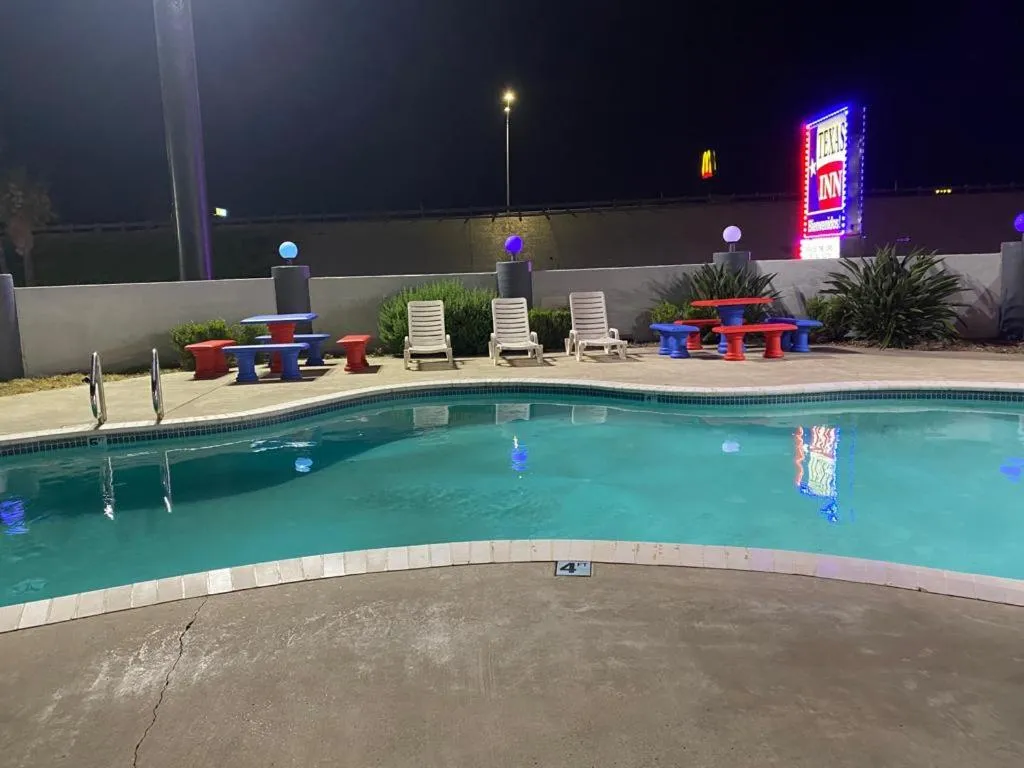 Texas Inn and Suites Raymondville
