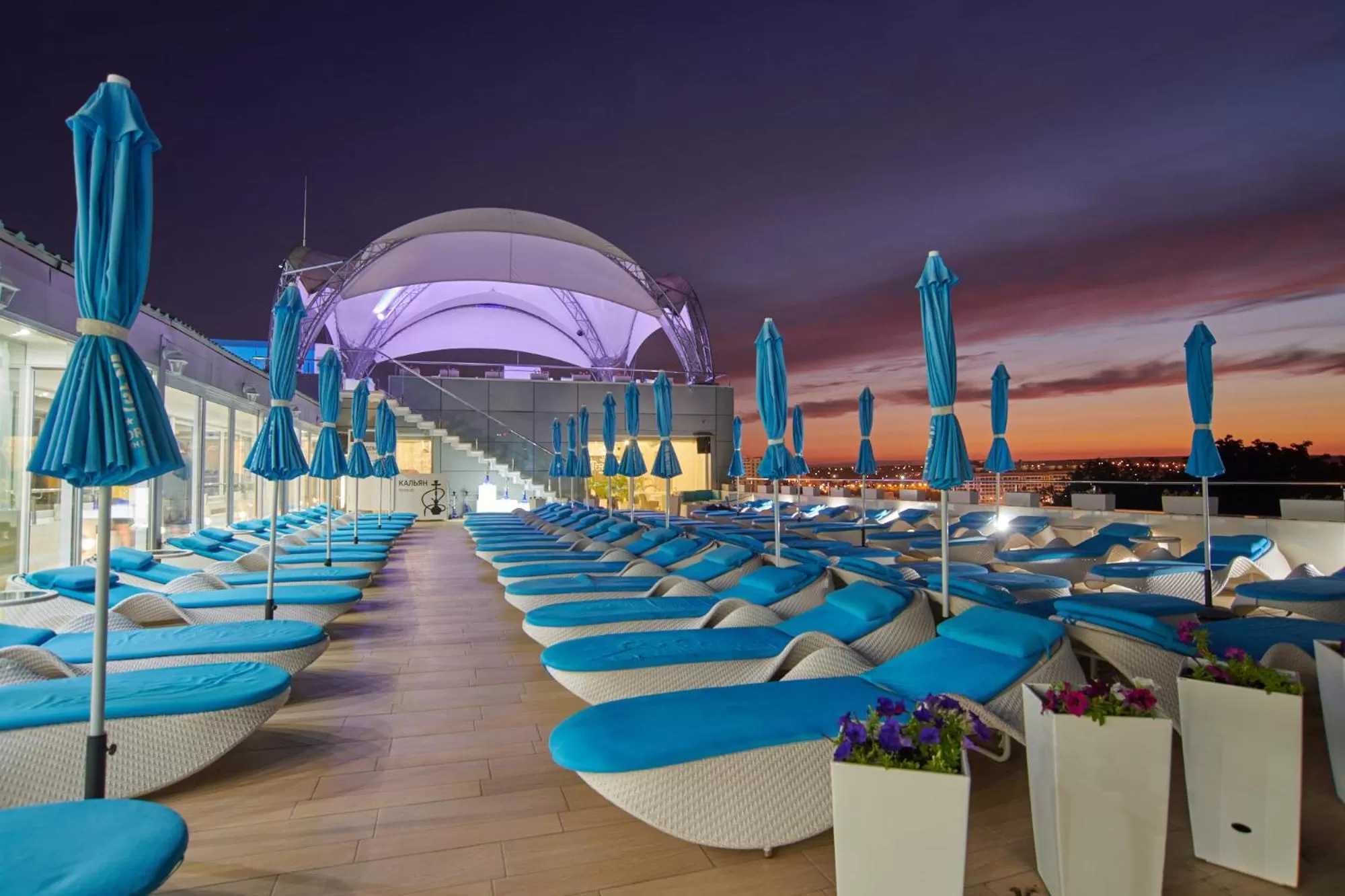 Restaurant/places to eat in Hotel & Spa NEMO with dolphins