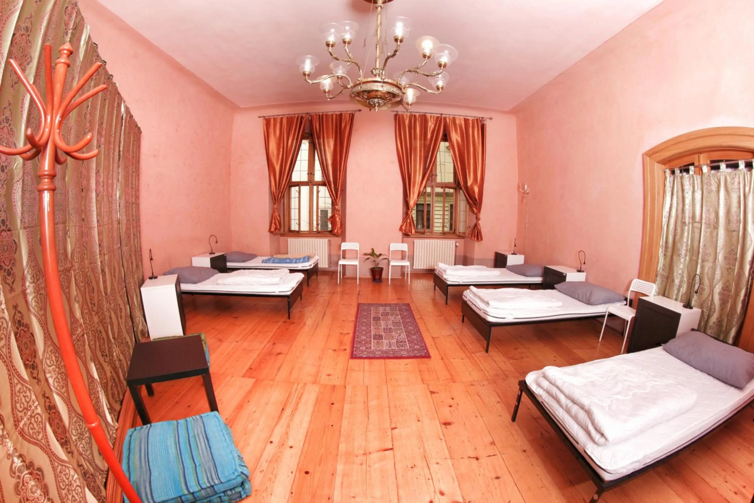 Bed in Hostel HOMEr - Old Town Square