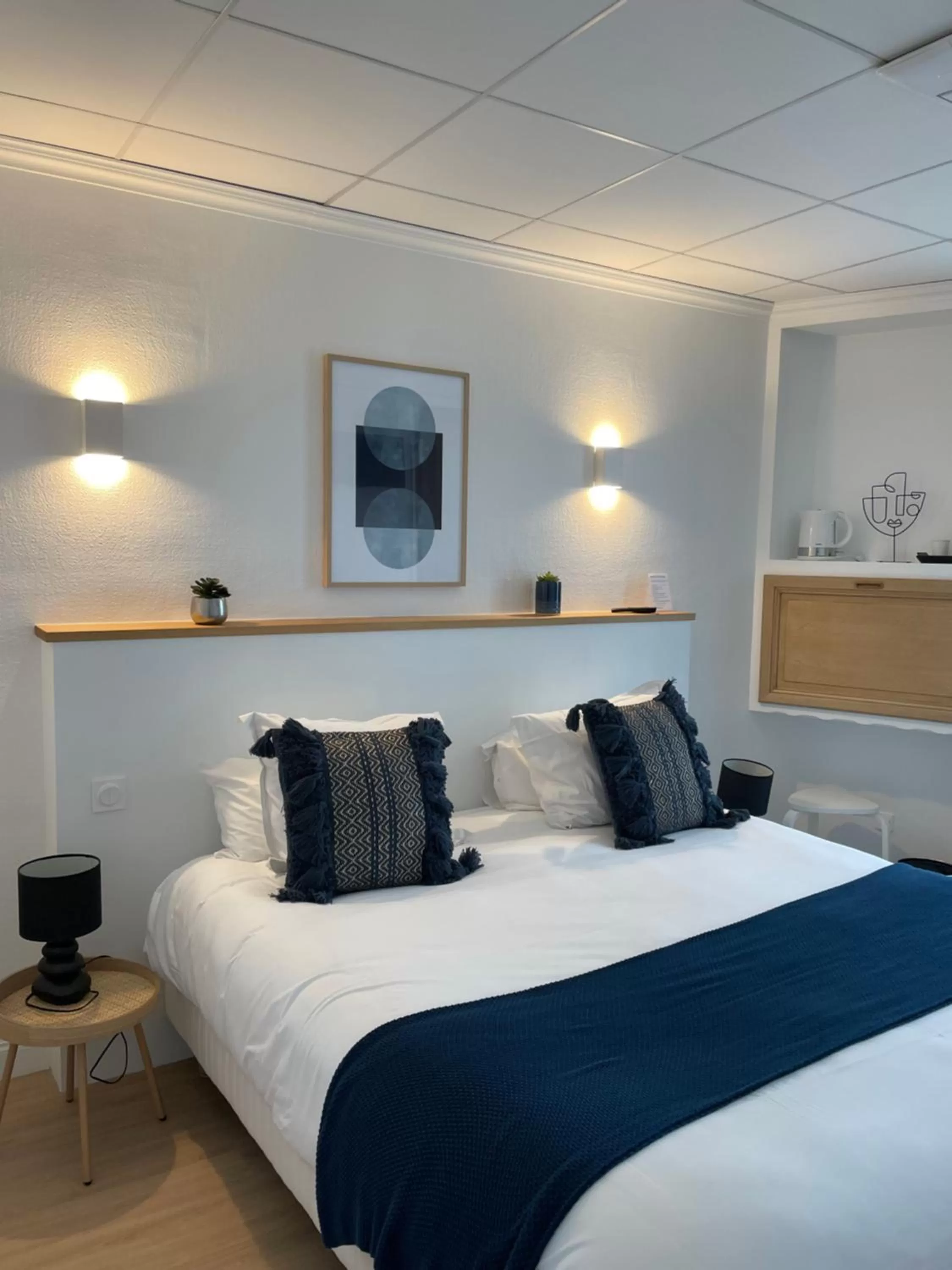 Bedroom, Bed in Hôtel Porte Mars - Reims Gare Centre Arena