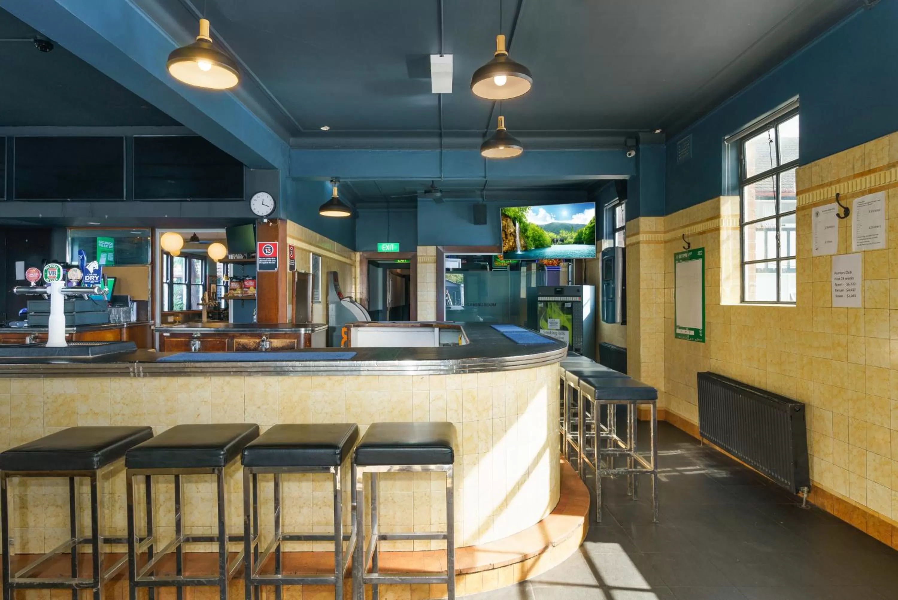 Lounge or bar in Bundanoon Hotel