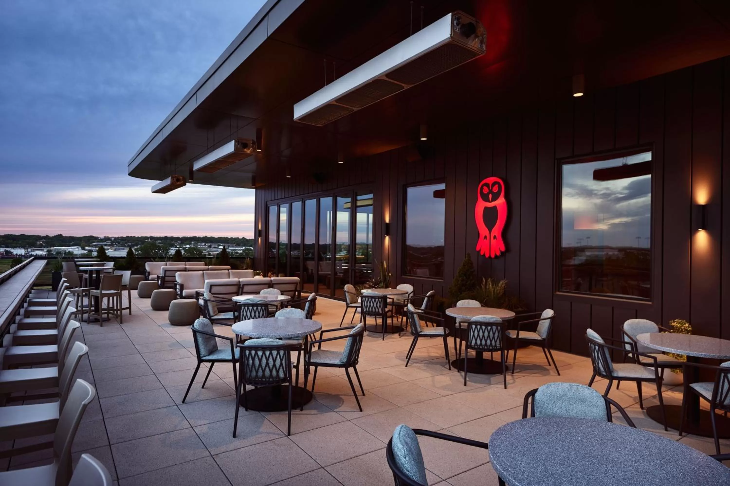 Lounge or bar in The Scarlet, Lincoln, a Tribute Portfolio Hotel