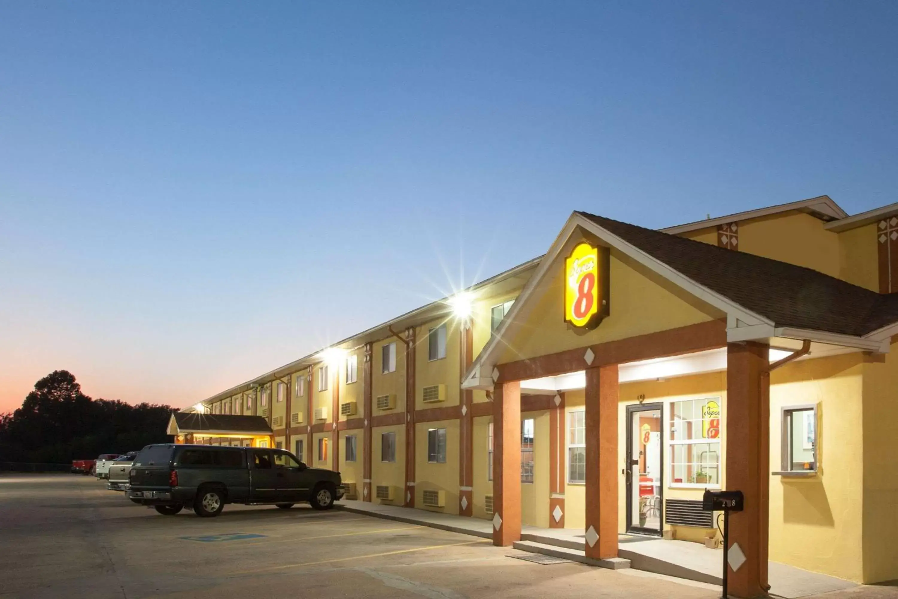 Super 8 by Wyndham Chickasha Super 8 by Wyndham Chickasha