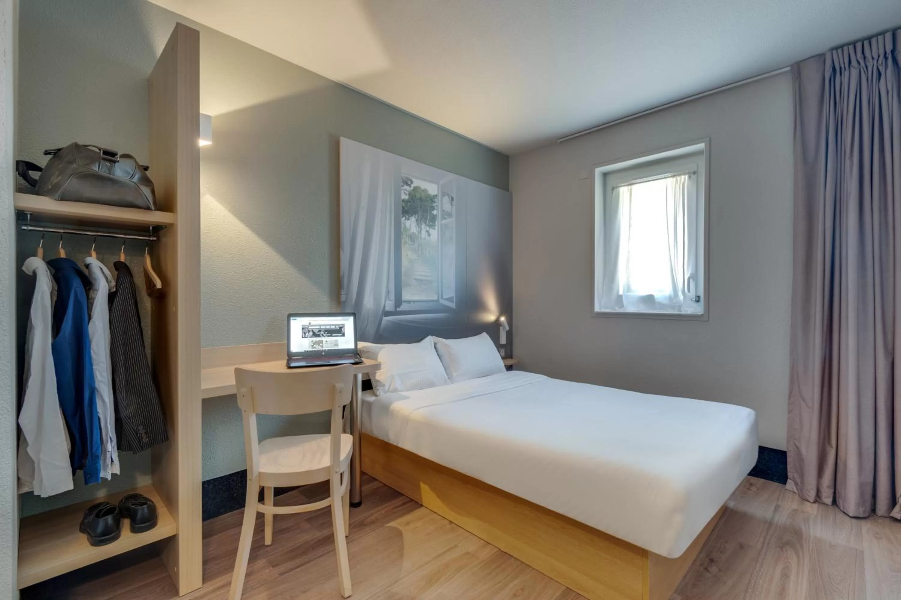 Double Room - Disability Access in B&B HOTEL Fréjus Roquebrune-sur-Argens