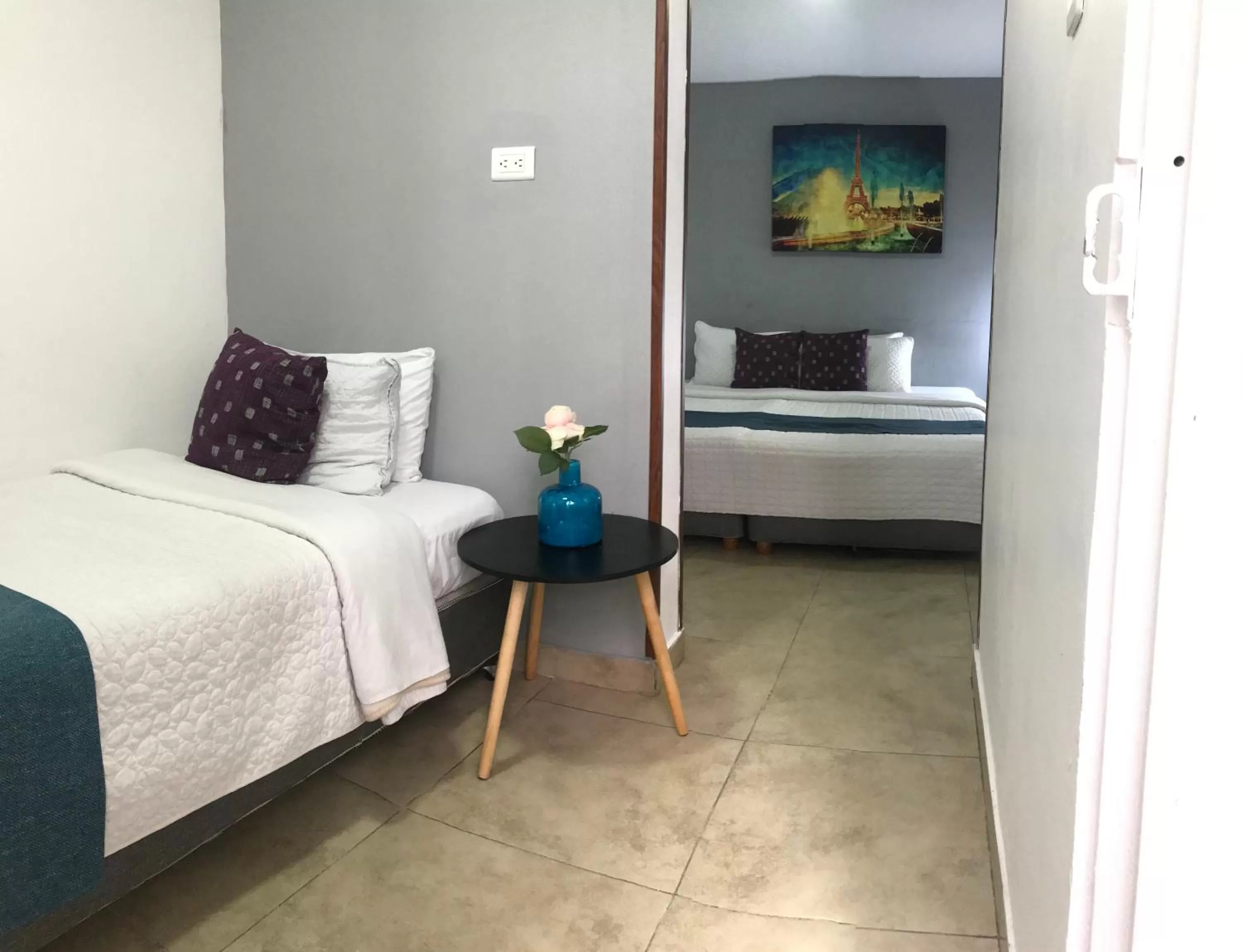 Photo of the whole room, Bed in Hotel Maceo 55 - Colonial Inn