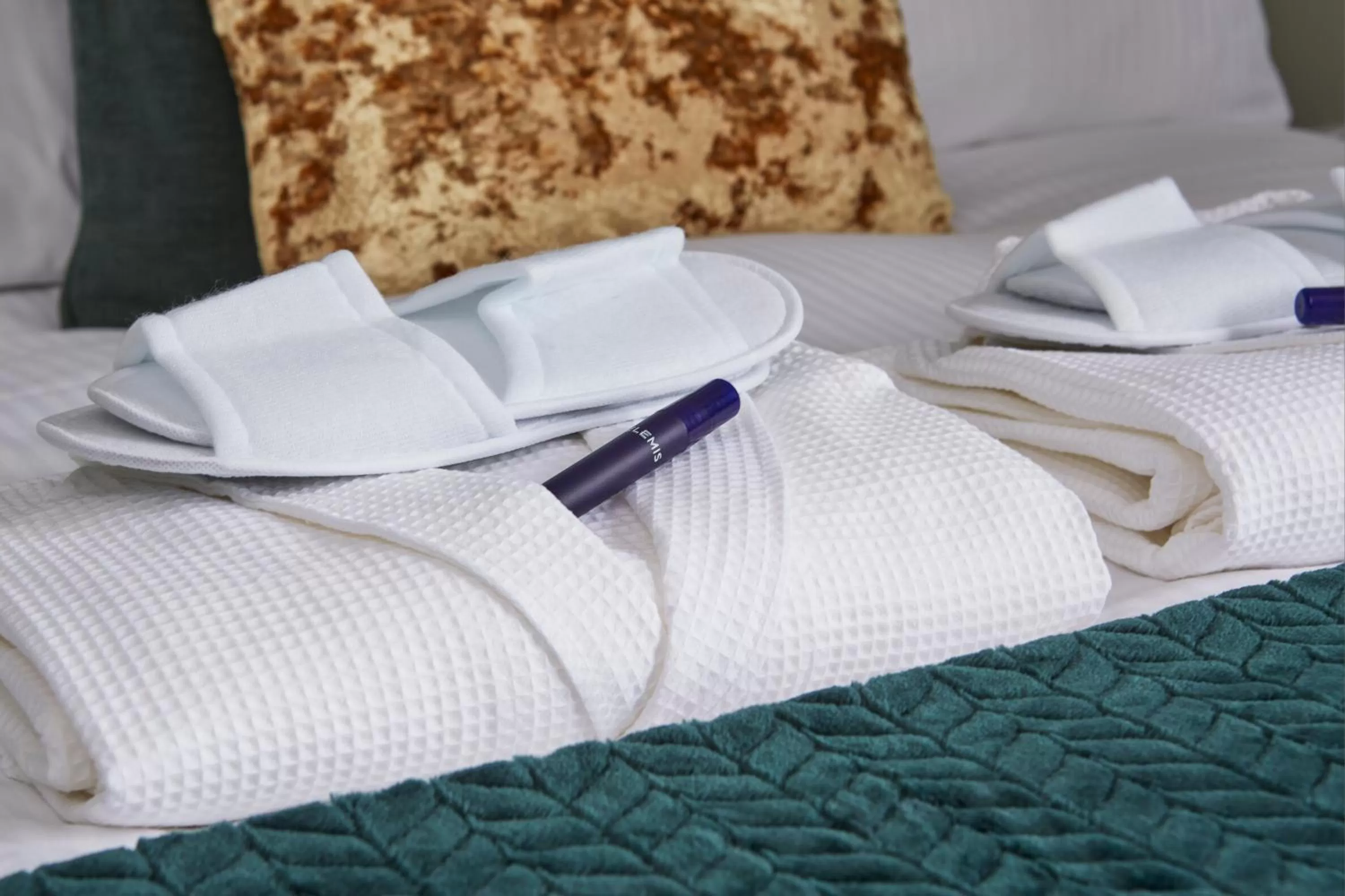 Bedroom, Bed in Sentry Mead Hotel