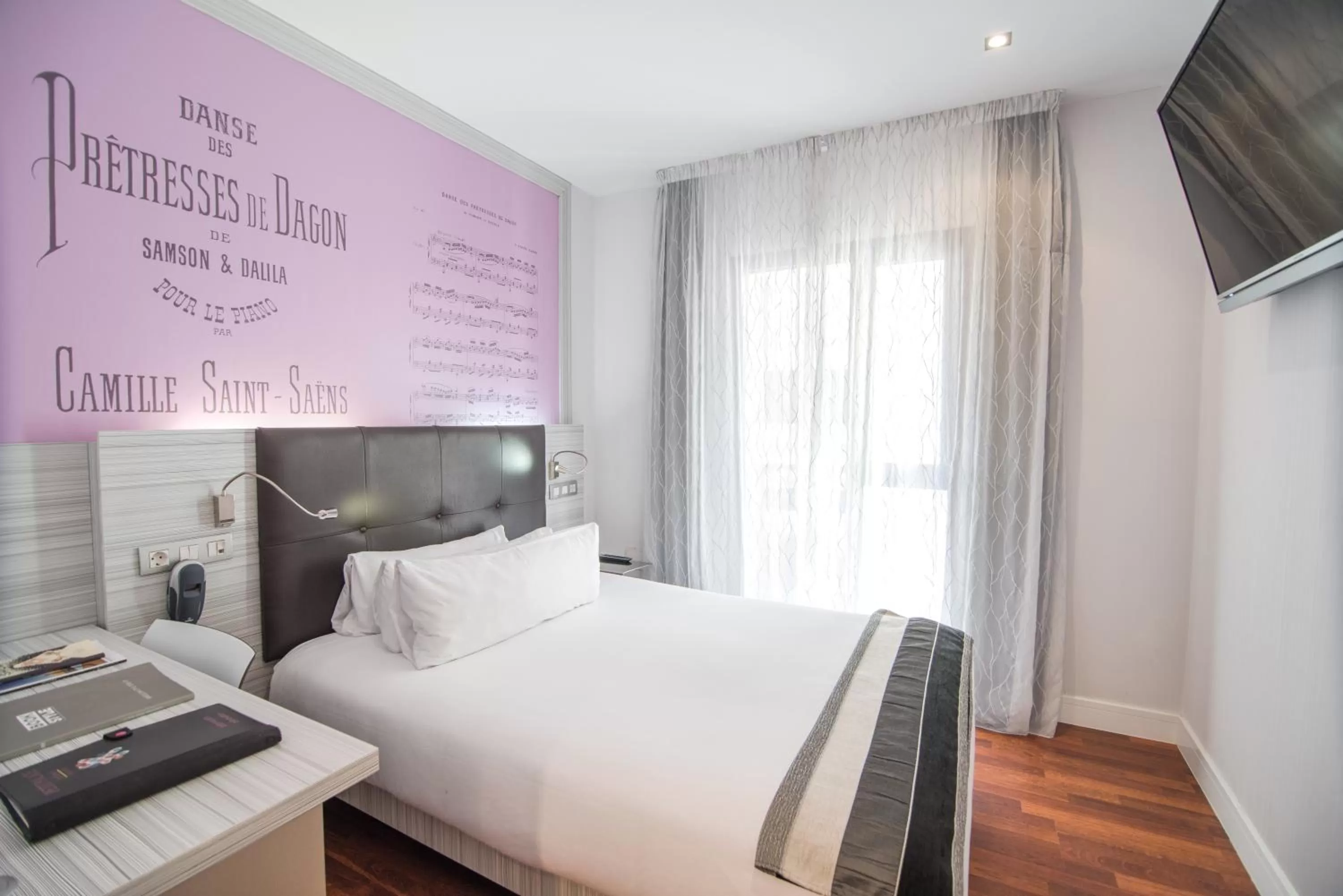 Bedroom, Bed in Petit Palace Boqueria Garden