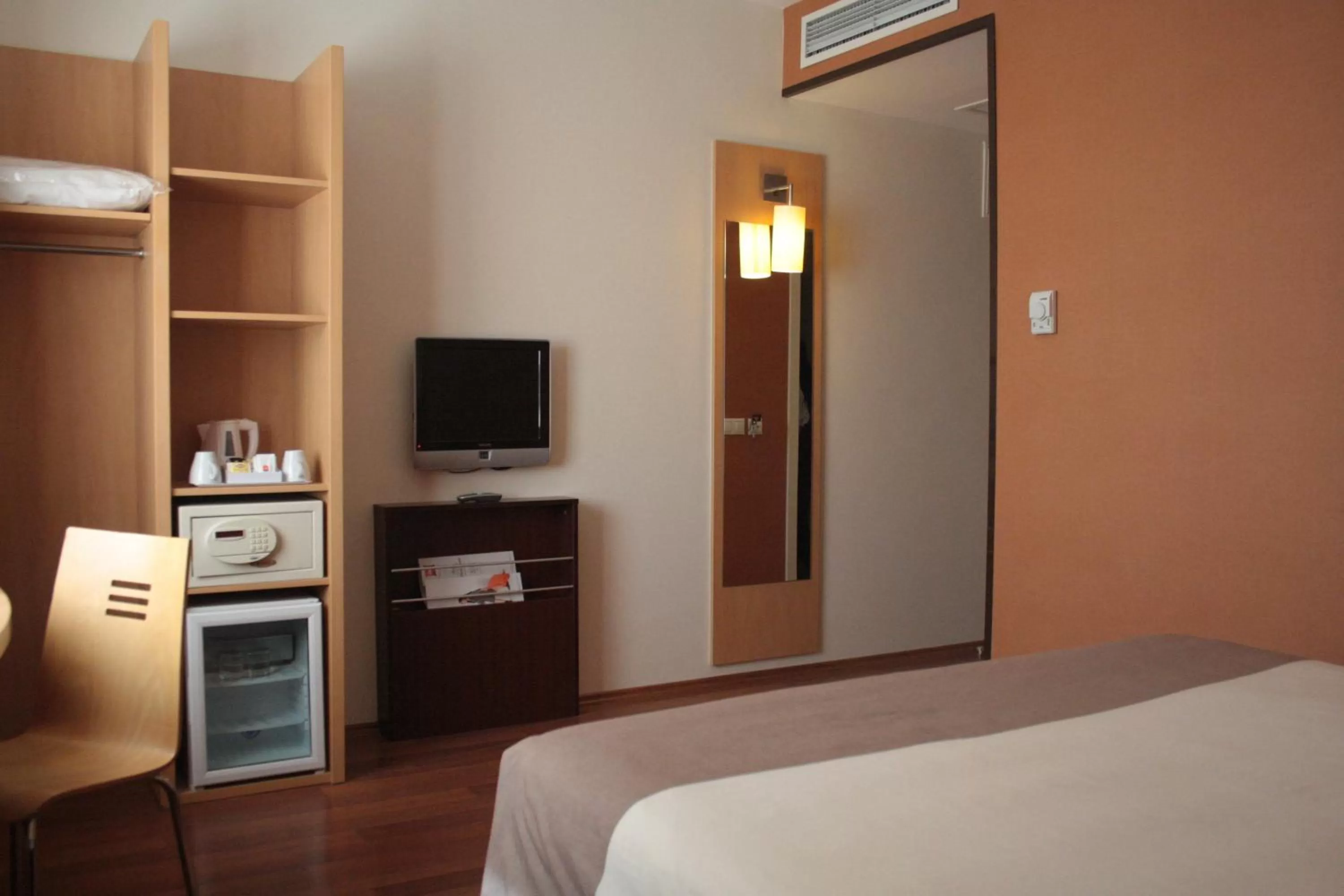 Bed in Ibis Eskisehir