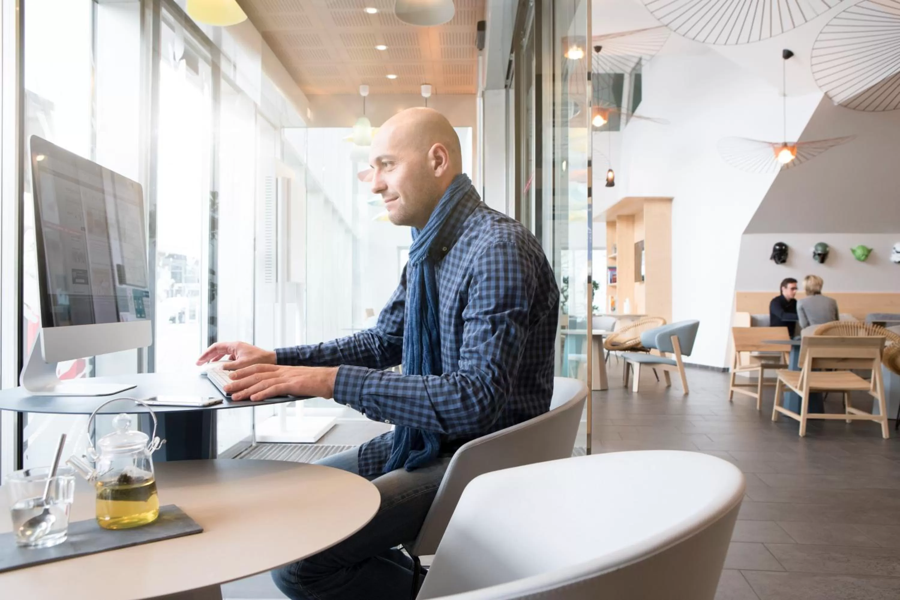 Lounge or bar in Novotel Suites Lille Europe