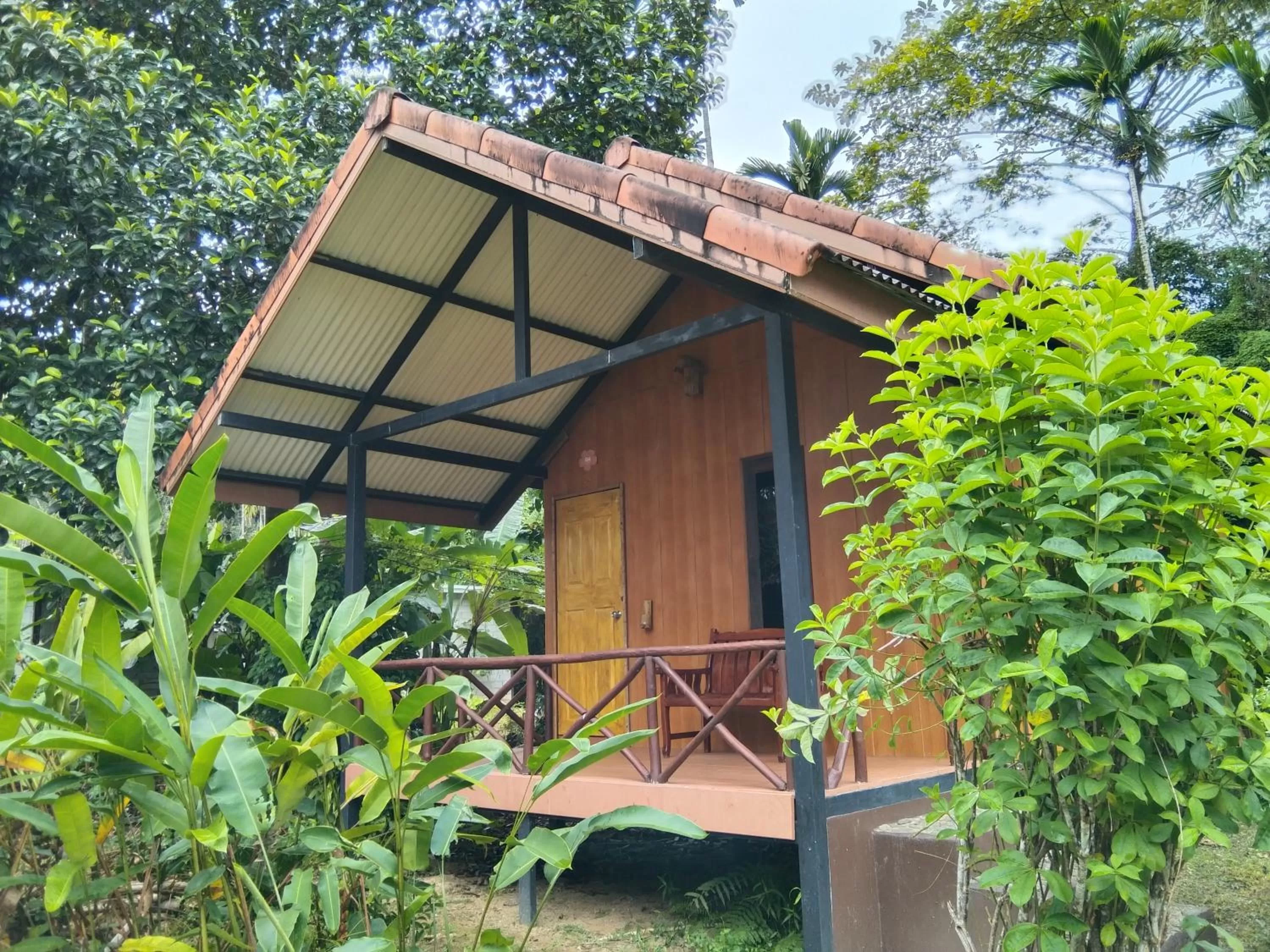 Patio in Khao Sok River & Jungle Resort