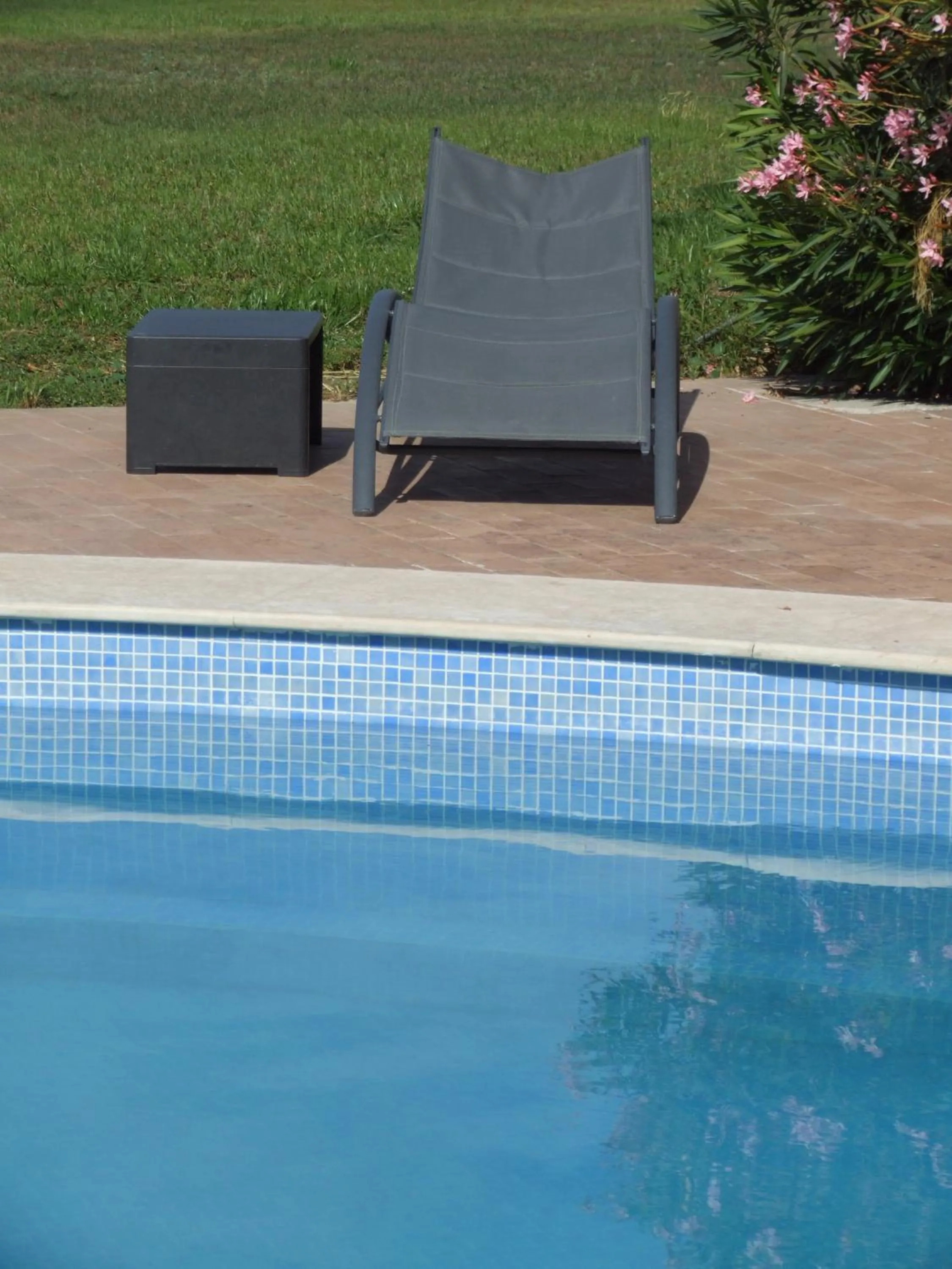 Swimming pool in Casa Do Vale Hotel