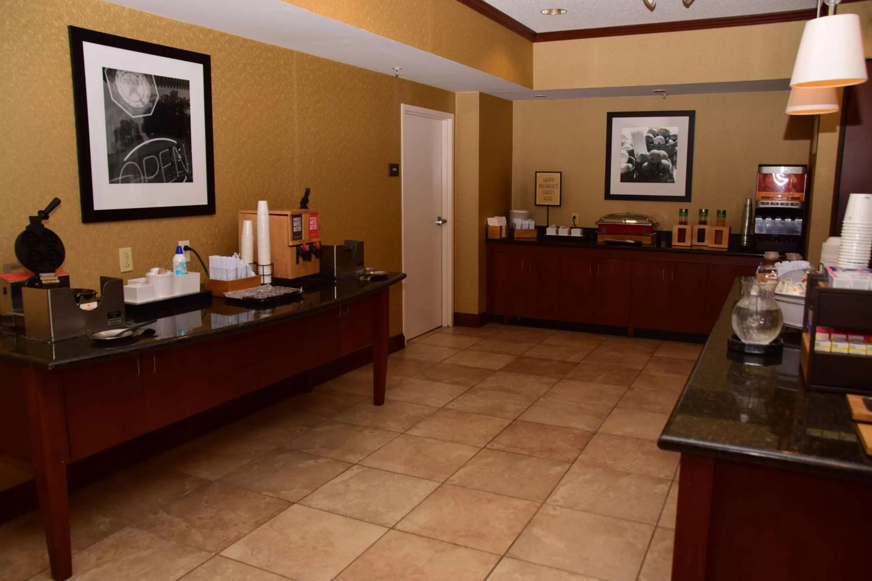 Breakfast in Hampton Inn Indiana