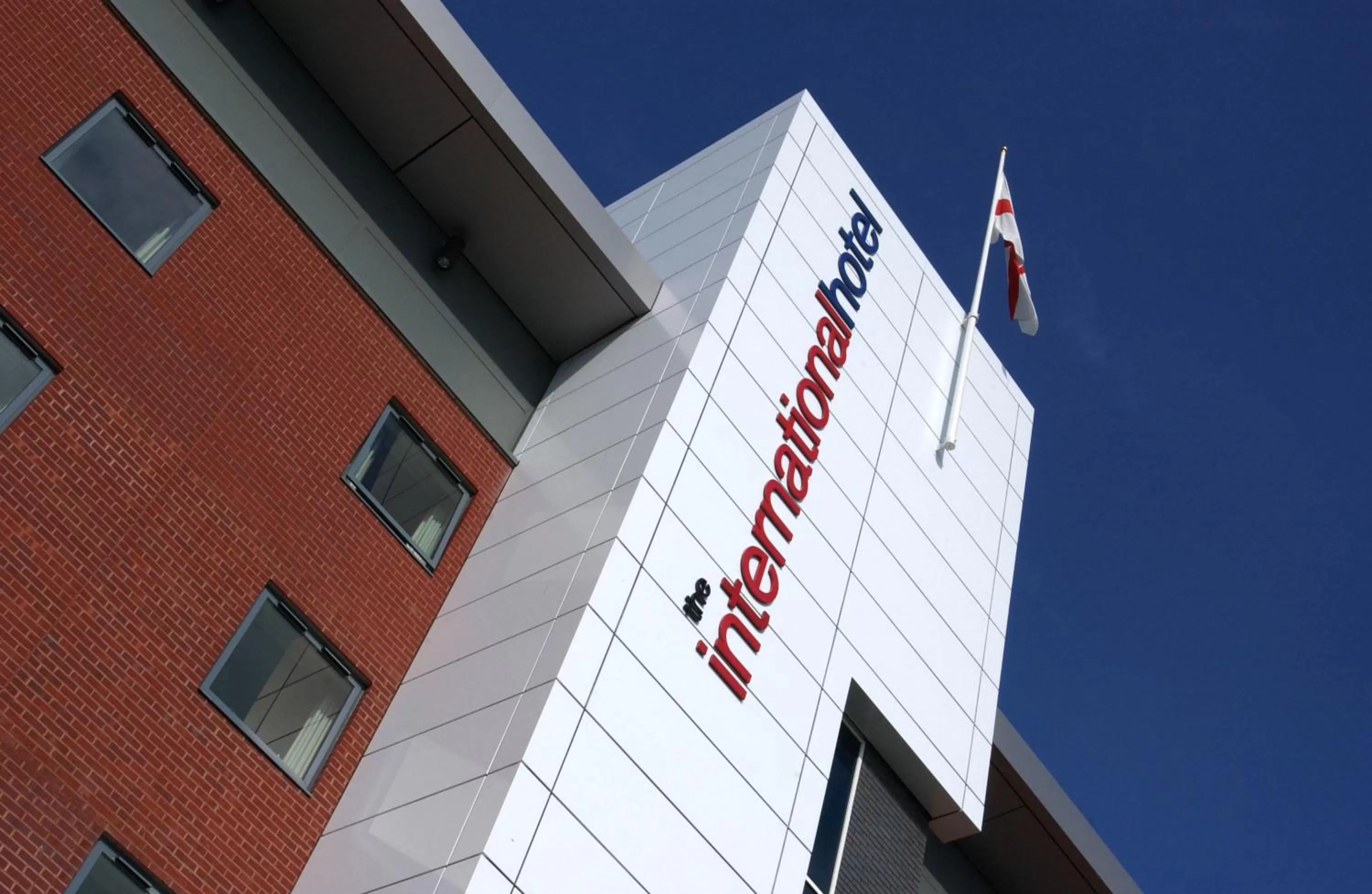 Facade/entrance in International Hotel Telford