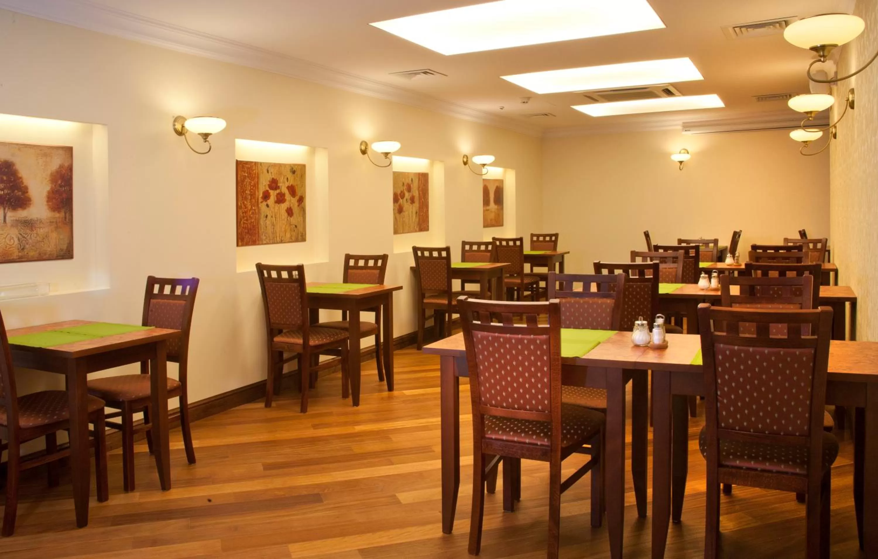 Restaurant/places to eat in Kobza Haus Old Town