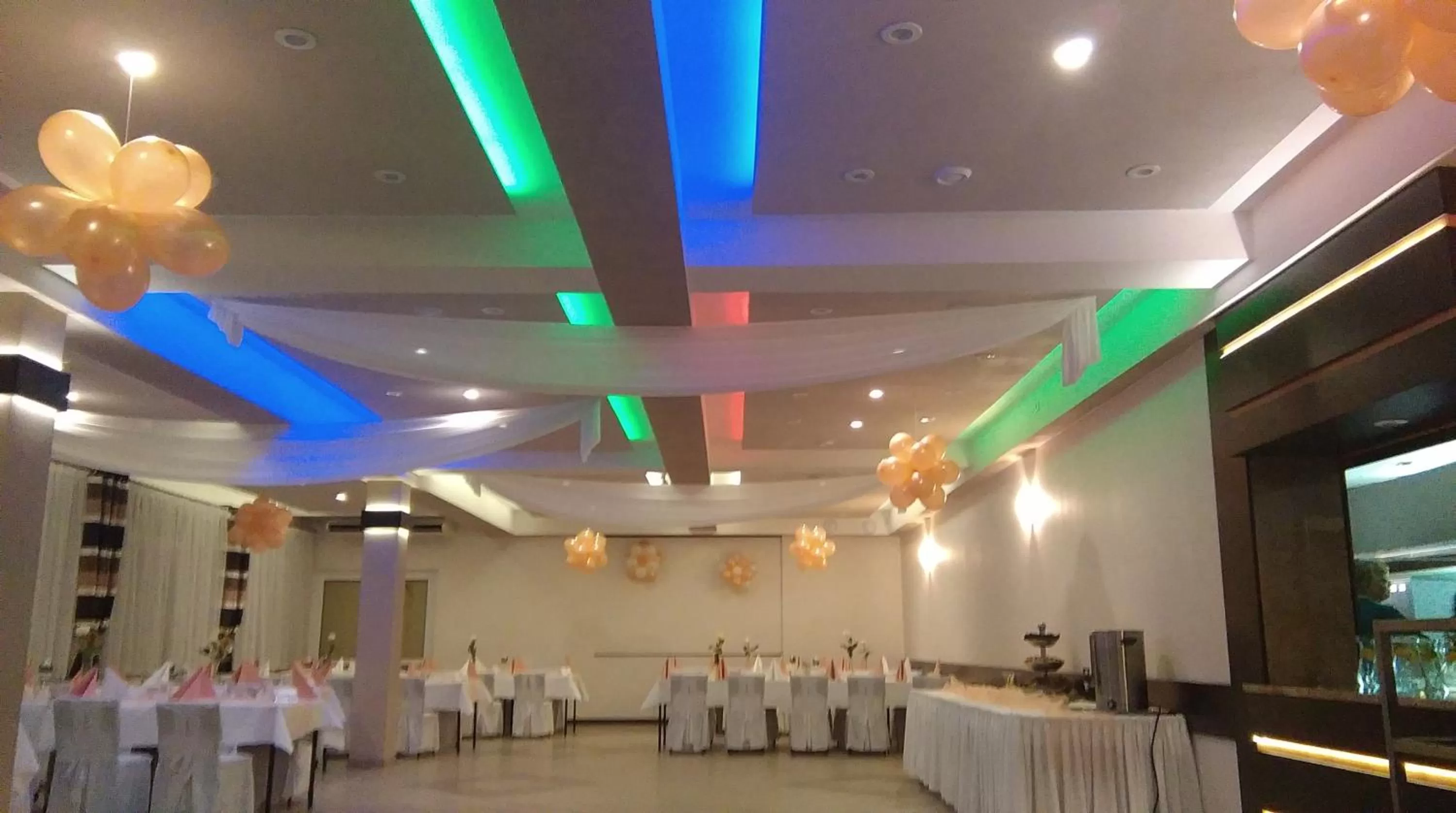 Restaurant/places to eat, Banquet Facilities in HOTEL ODR