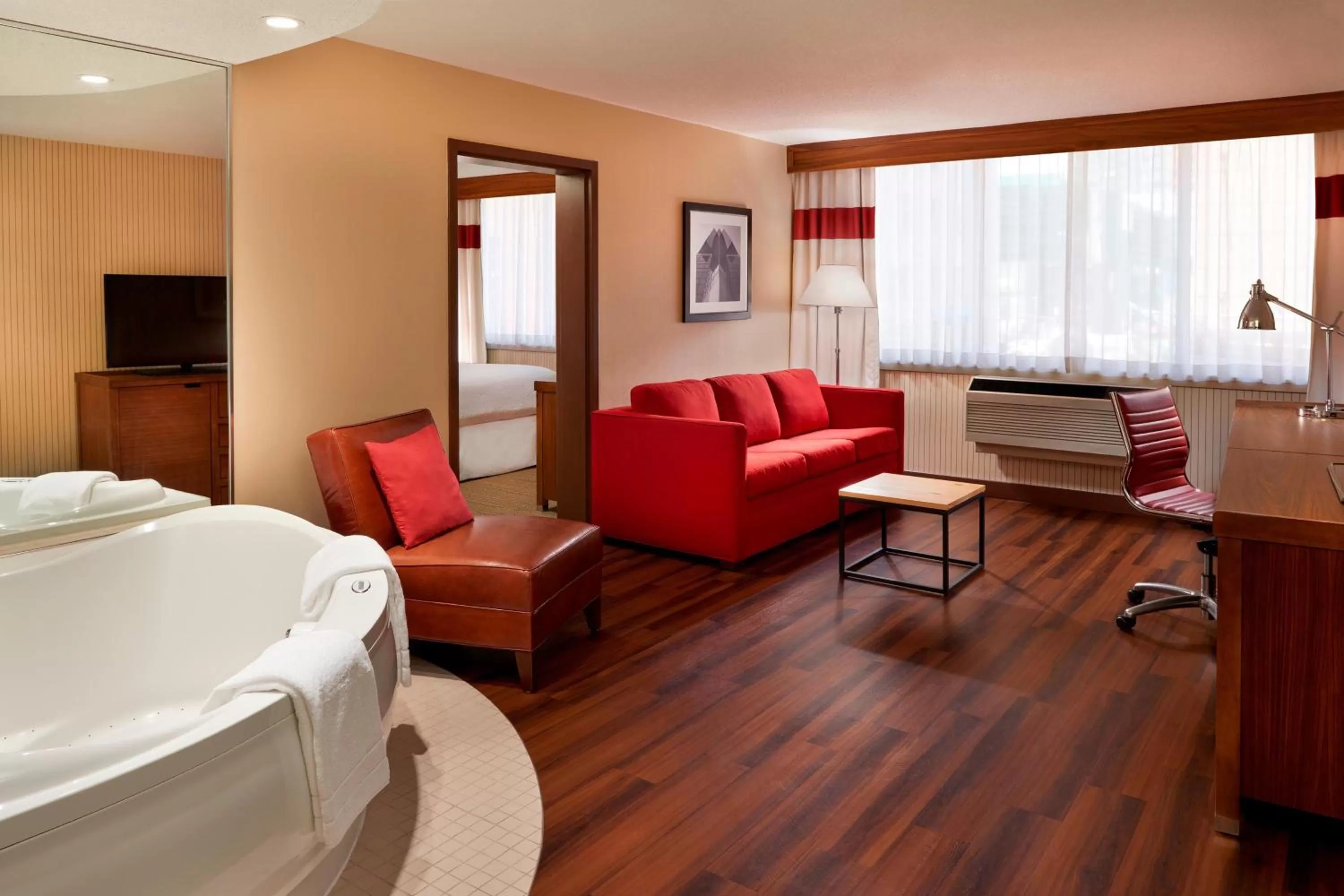 Whirlpool Suite in Four Points by Sheraton Halifax