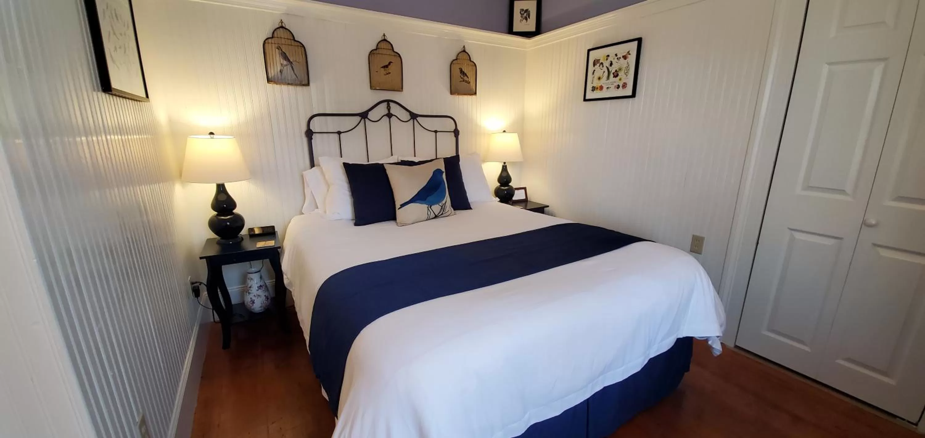 Bed in Blackberry Inn