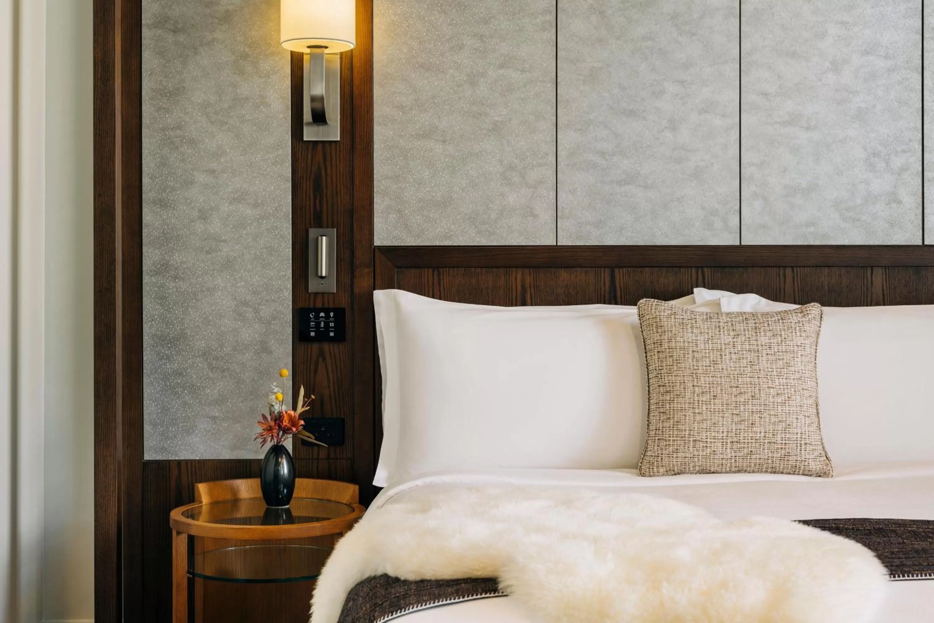 Photo of the whole room, Bed in The Tasman, a Luxury Collection Hotel, Hobart