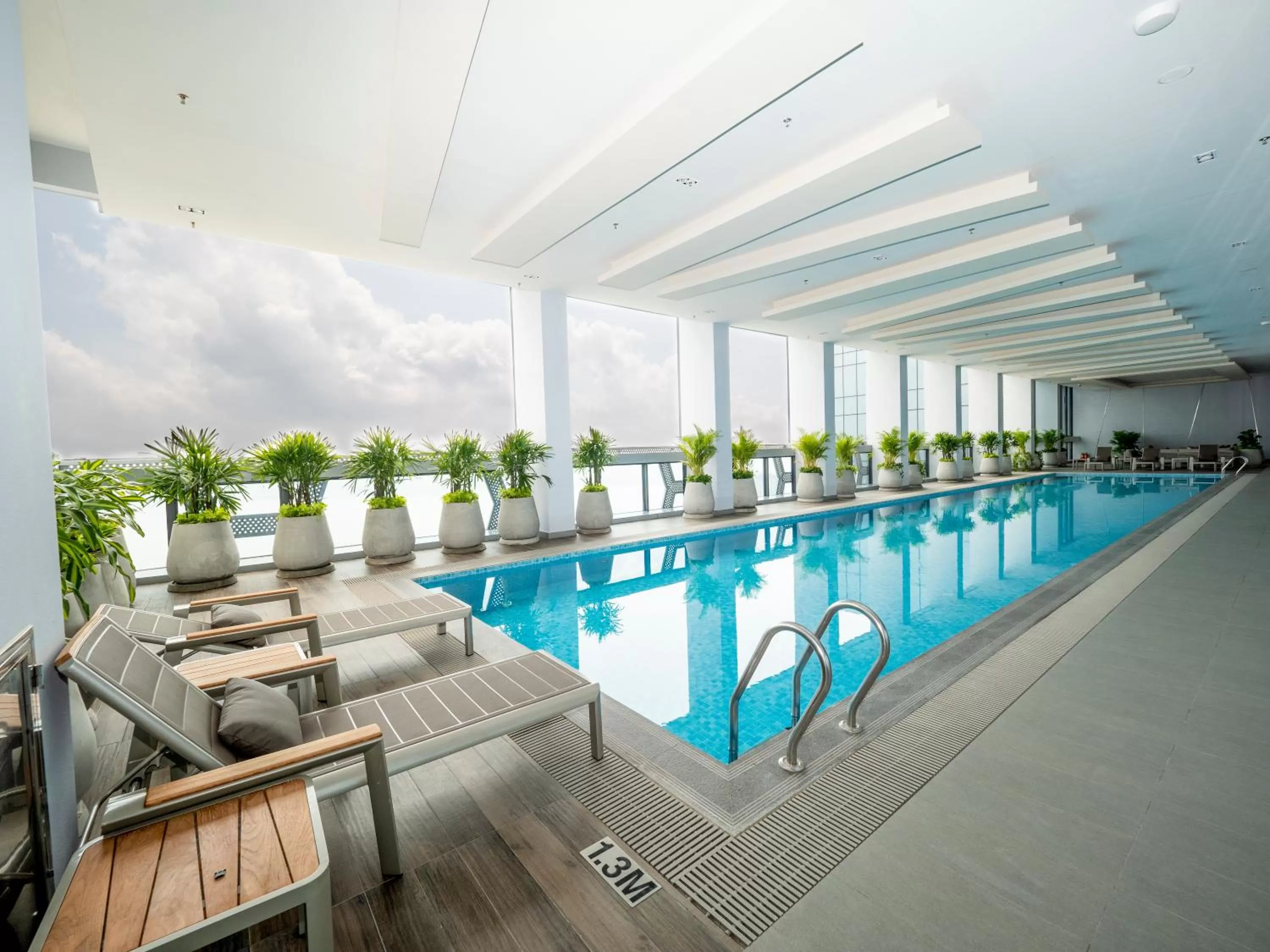 Swimming pool in The Bridge Club