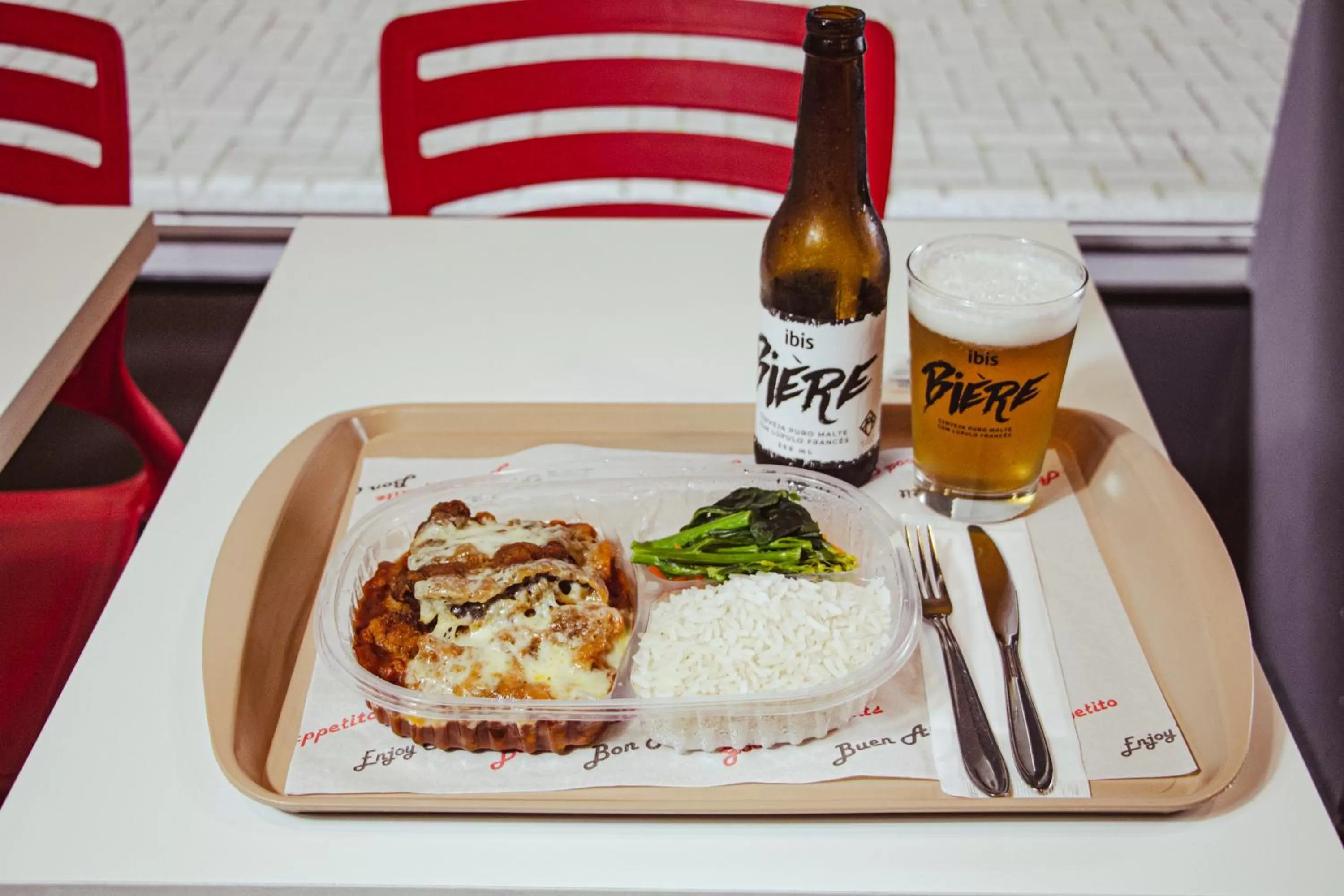 Food and drinks in ibis budget Curitiba Aeroporto