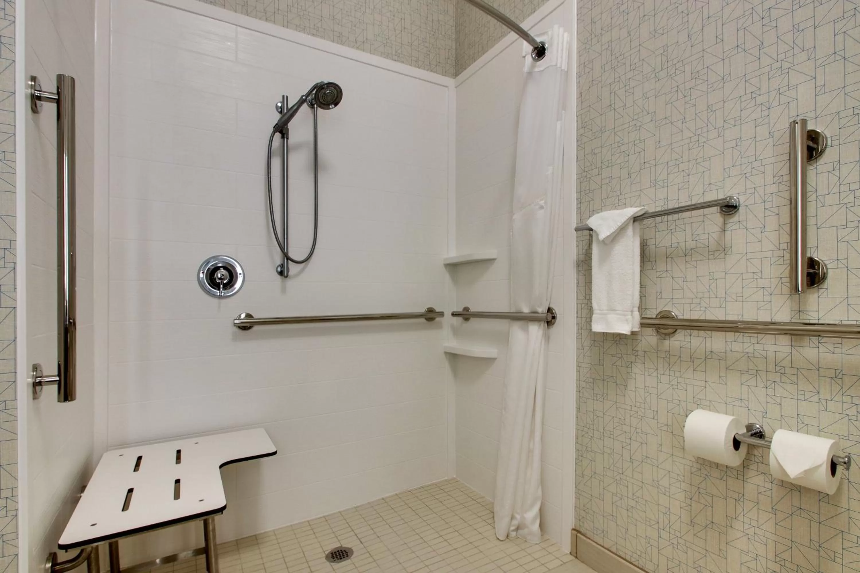 Bathroom in Holiday Inn Express Hotel & Suites Morris by IHG