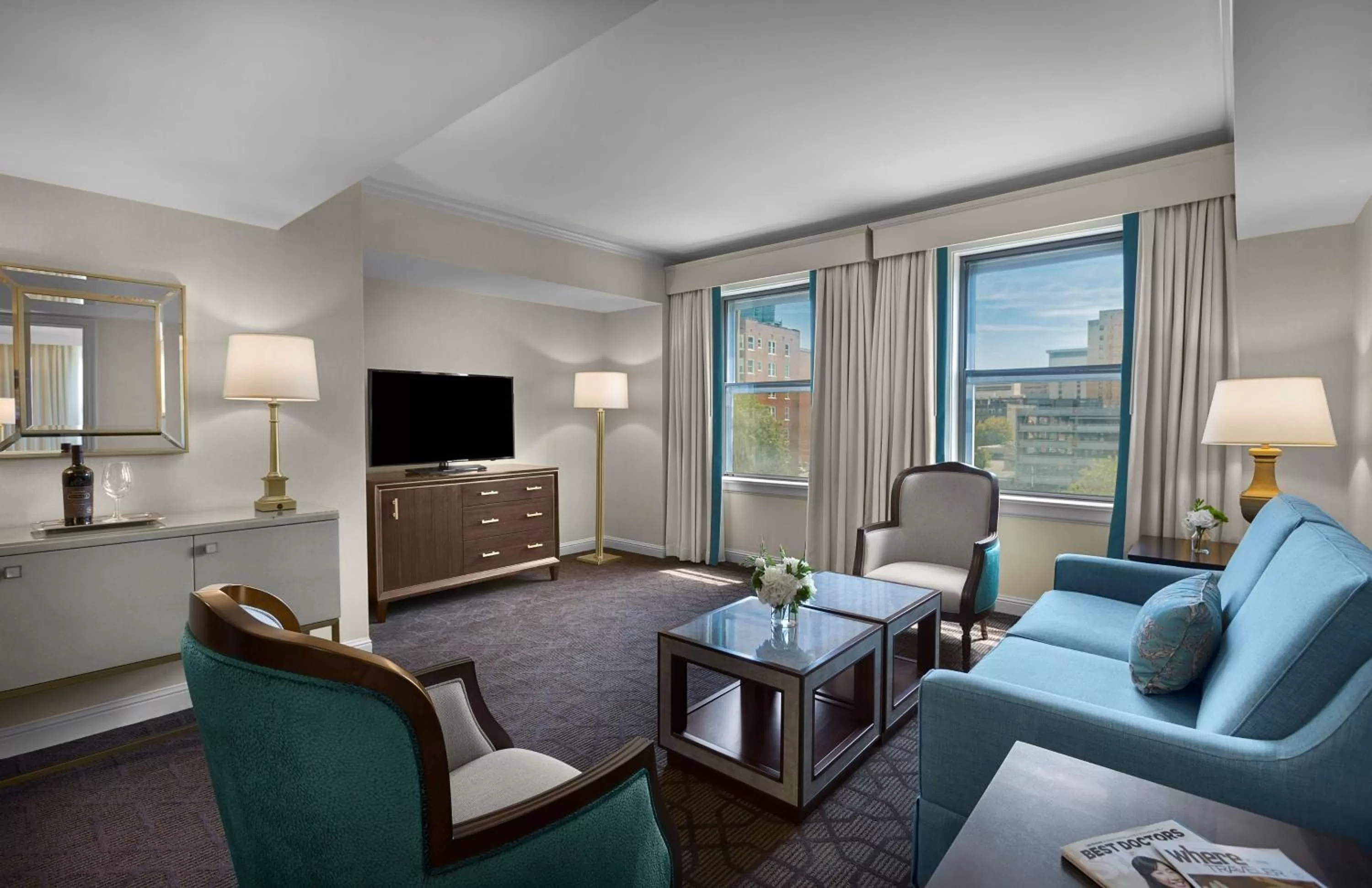 Photo of the whole room in The Royal Sonesta Chase Park Plaza St Louis