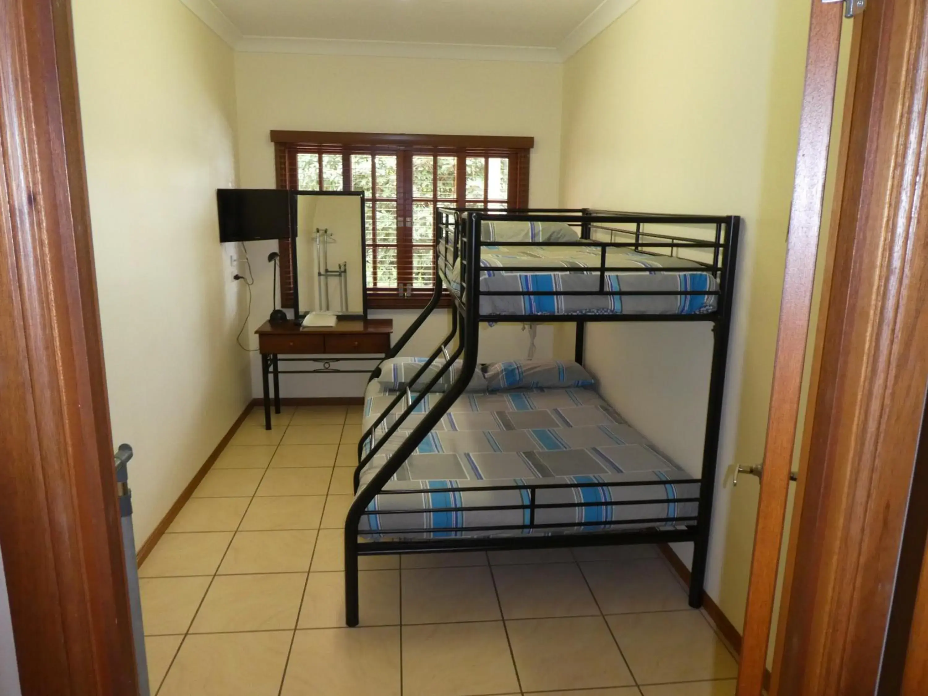 Triple Room with Private Bathroom in The Summit Rainforest Retreat Triple Room with Private Bathroom in The Summit Rainforest Retreat