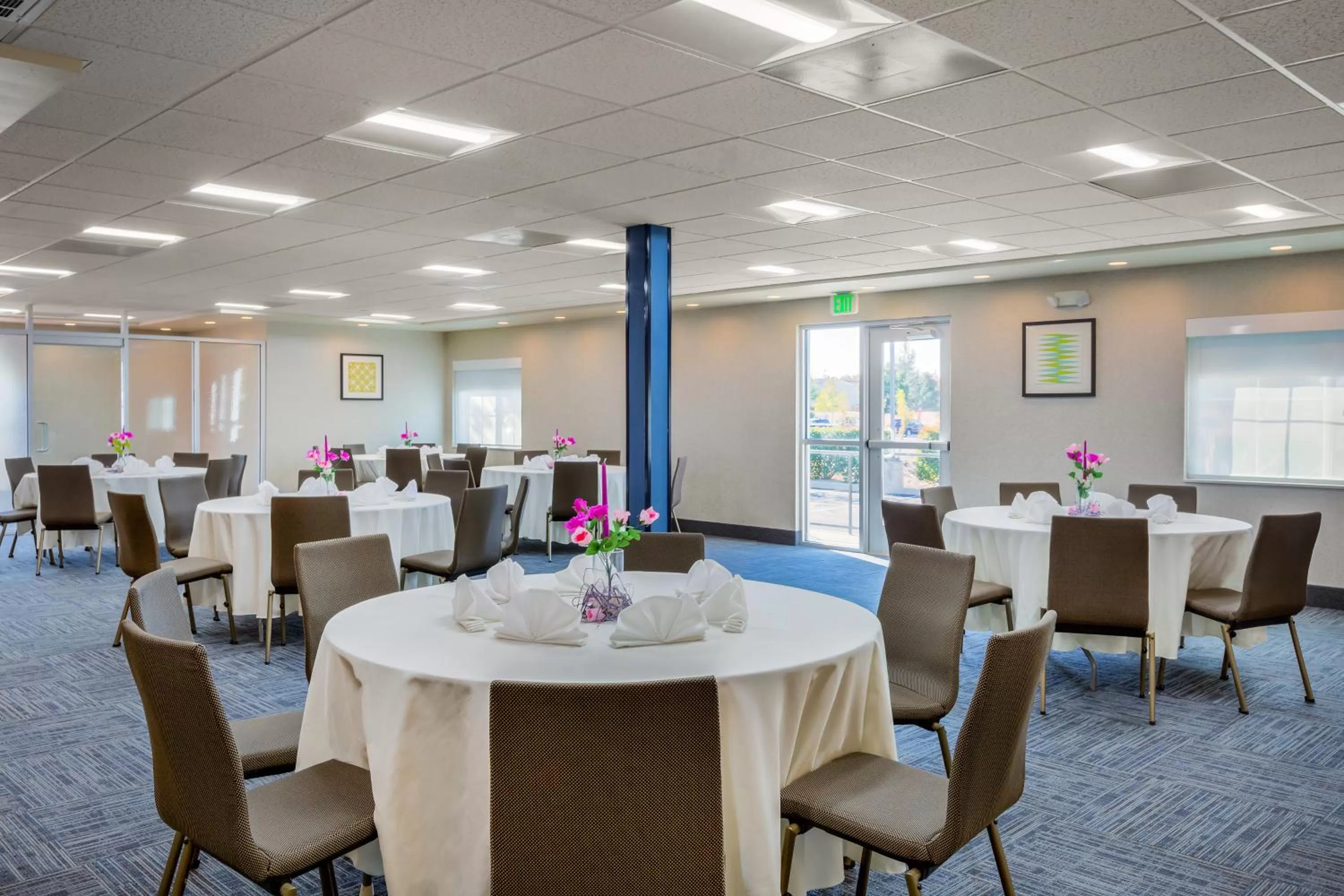 Meeting/conference room in Holiday Inn Express Hotel & Suites Oroville Southwest by IHG