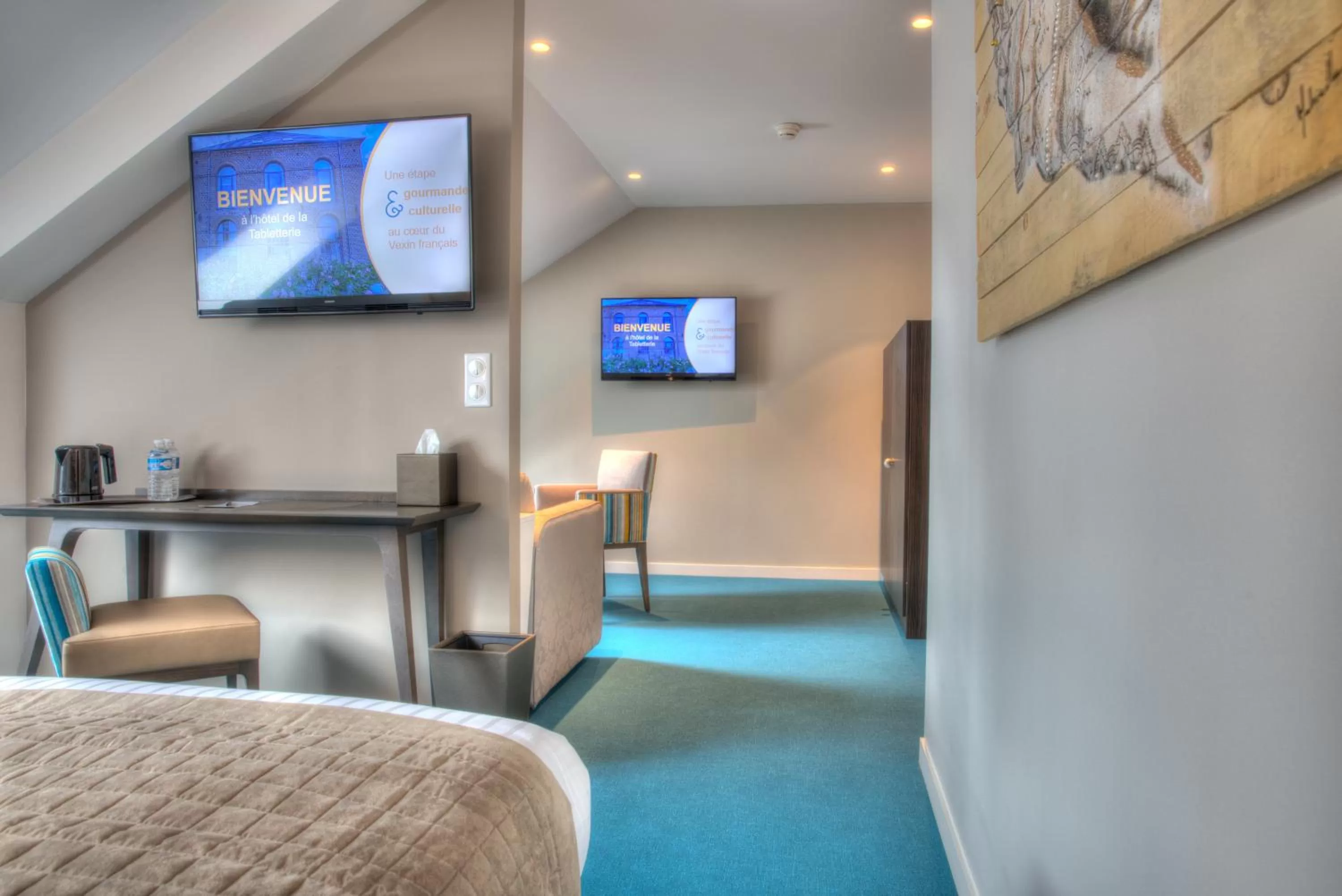 Bed in Hôtel de la Tabletterie