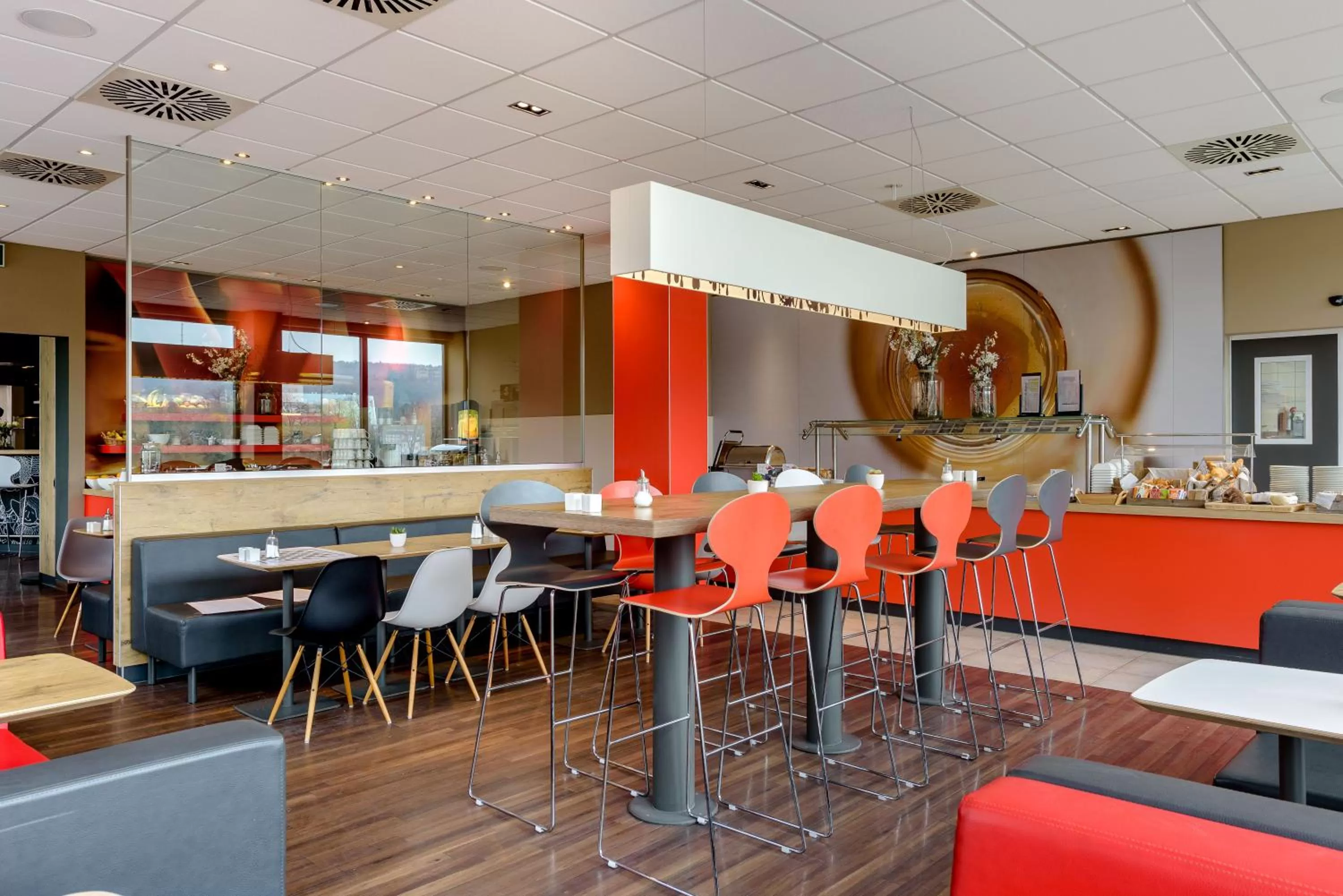 Restaurant/places to eat in ibis Hotel Würzburg City