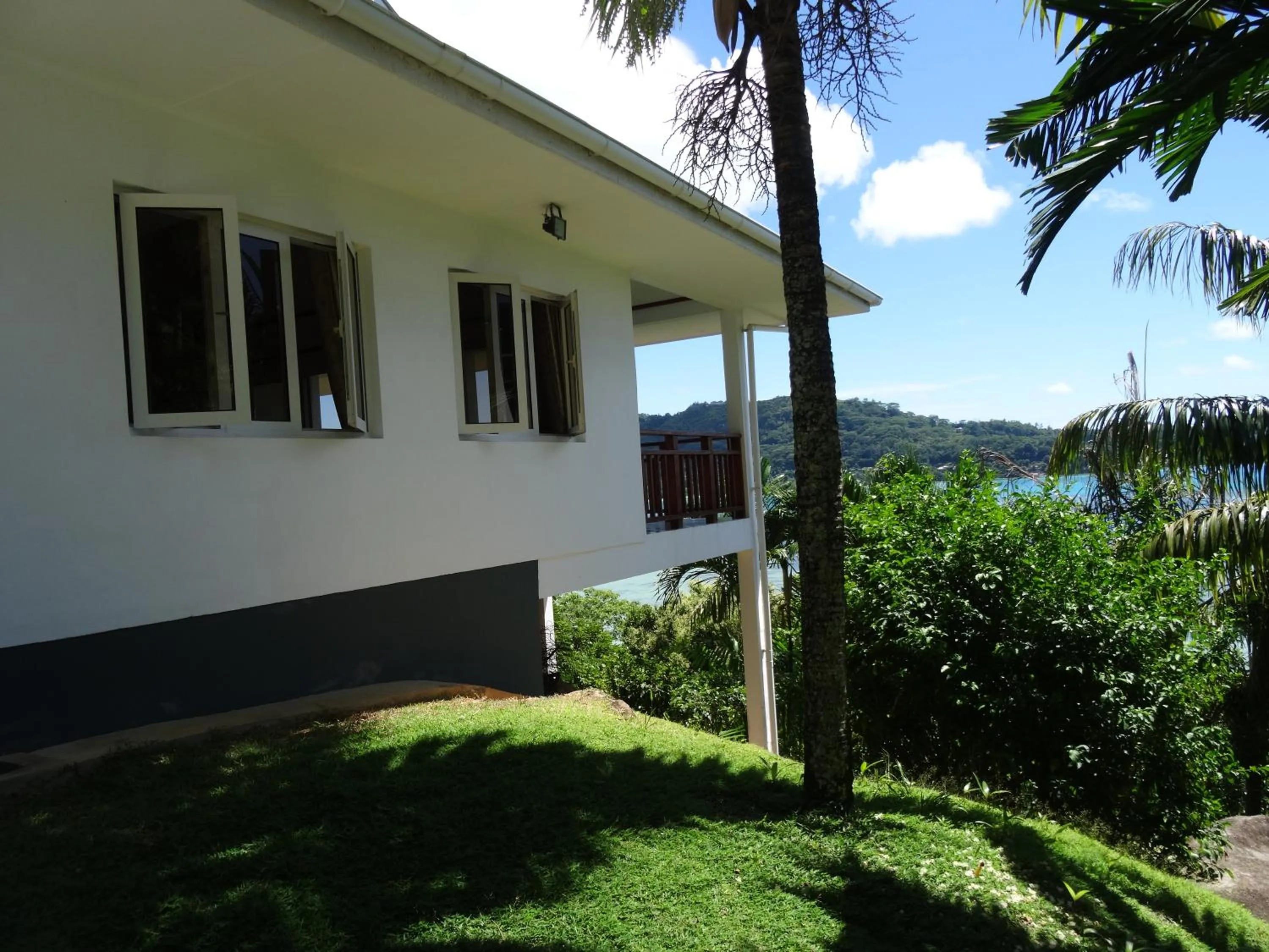 Property building in Sailfish Beach Villas