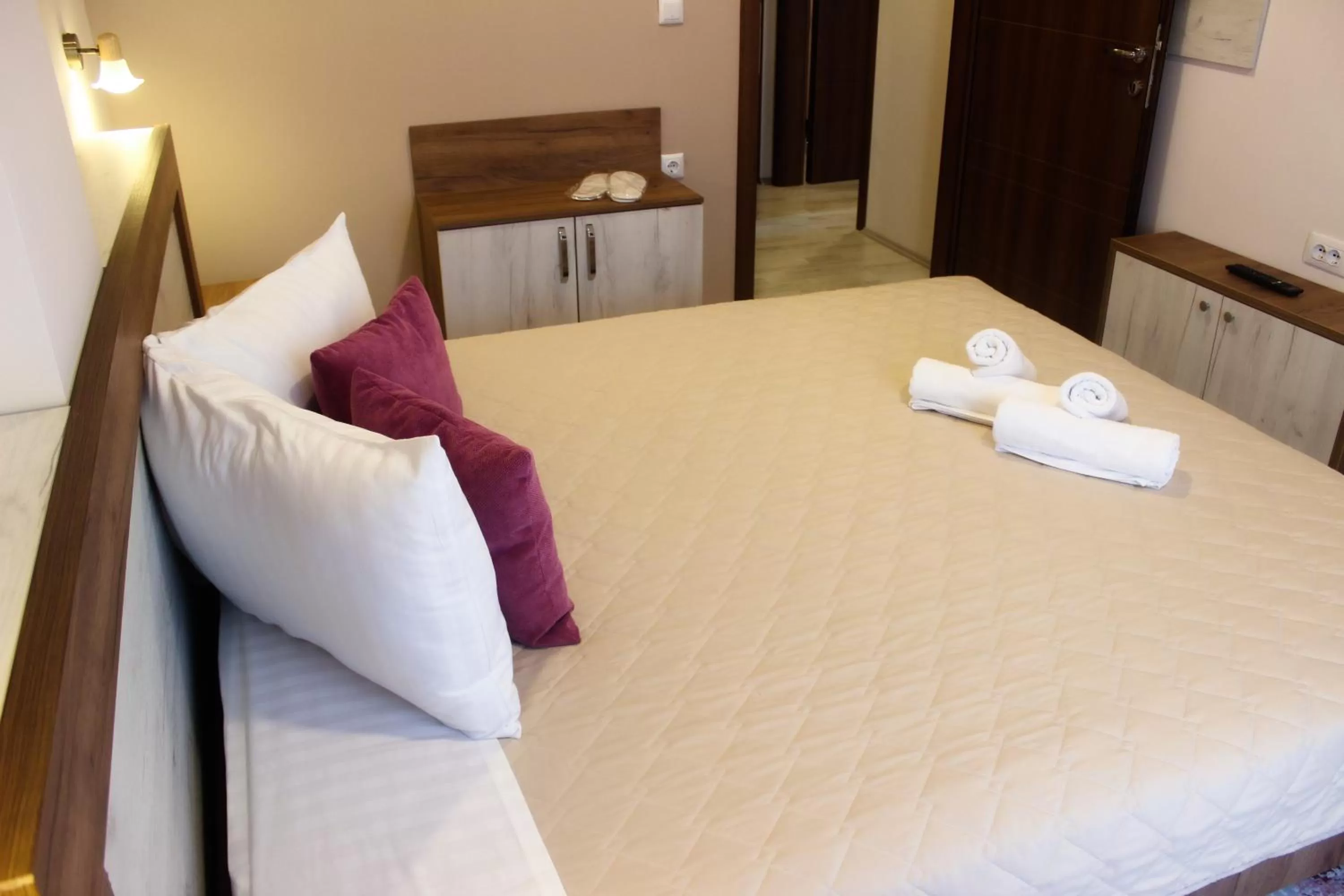 Bed in Boulevard Apartments